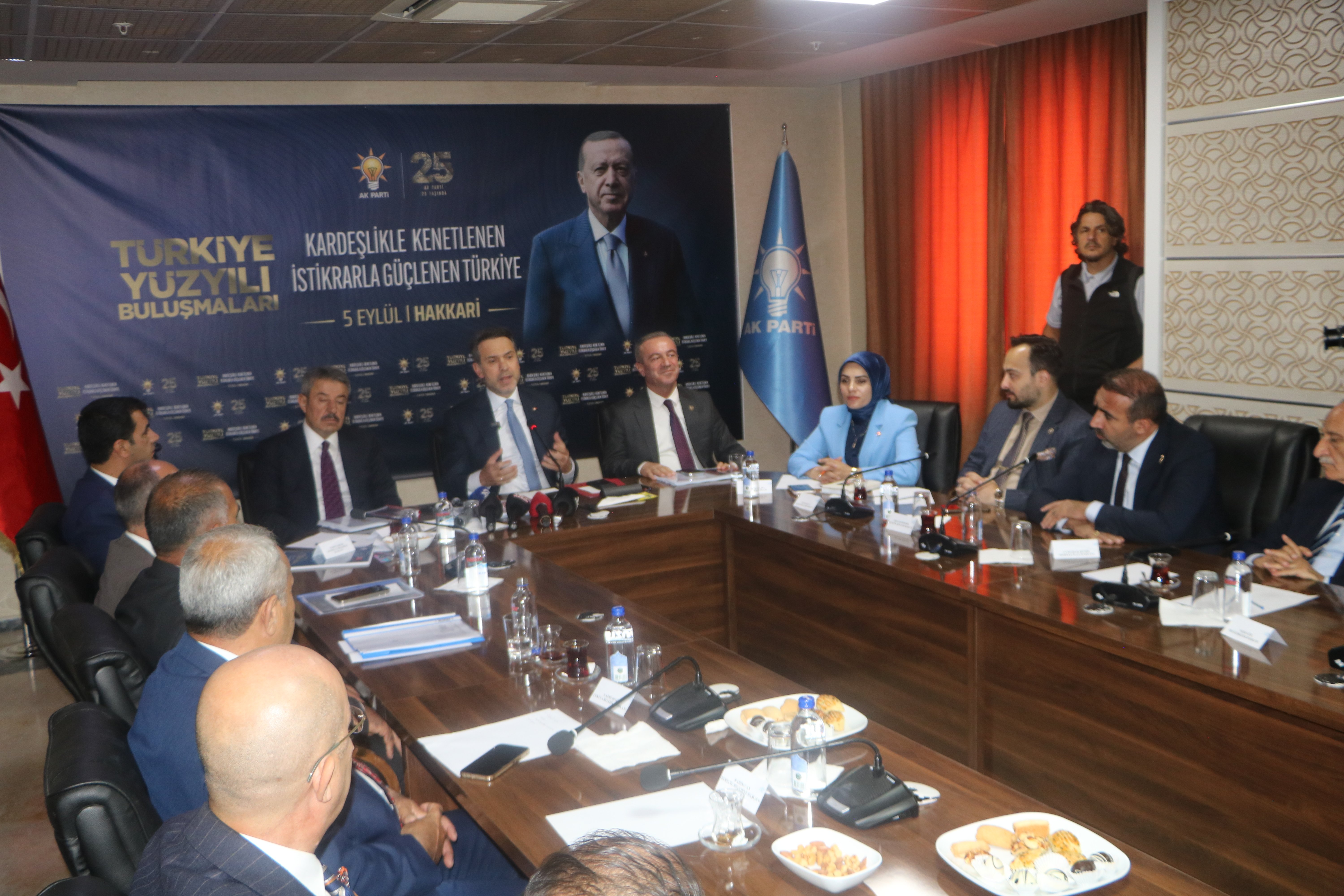 Bakan Bayraktar doğal gaz çalışmaları