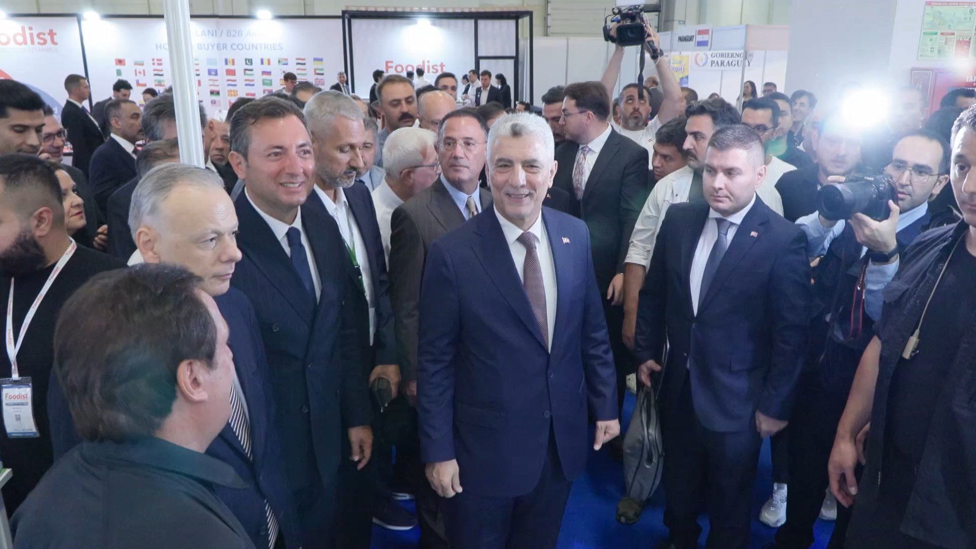 Ticaret Bakanı Ömer Bolat konuşma yapıyor