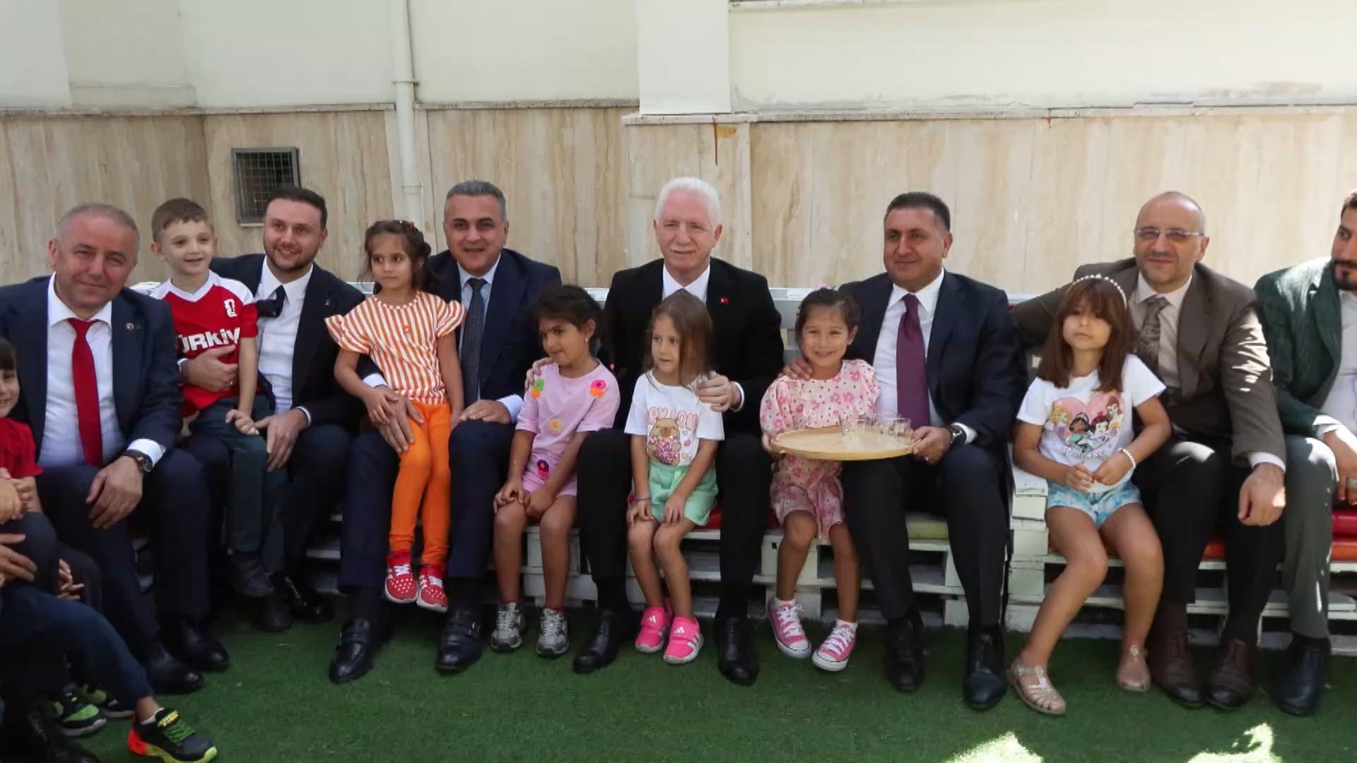 Vali Davut Gül, öğrencilerle sohbet etti