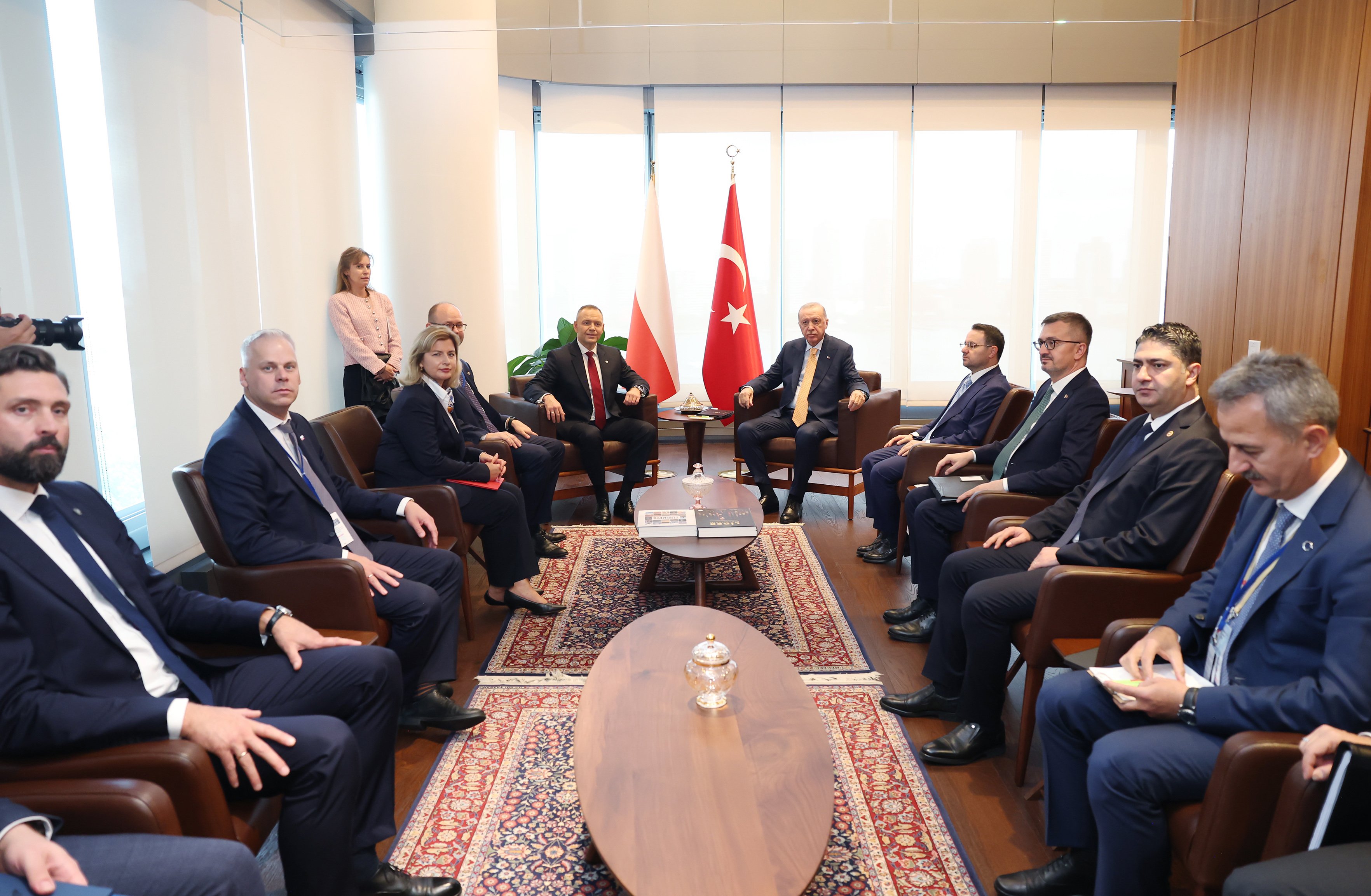Türkevi ndeki görüşmeden kareler