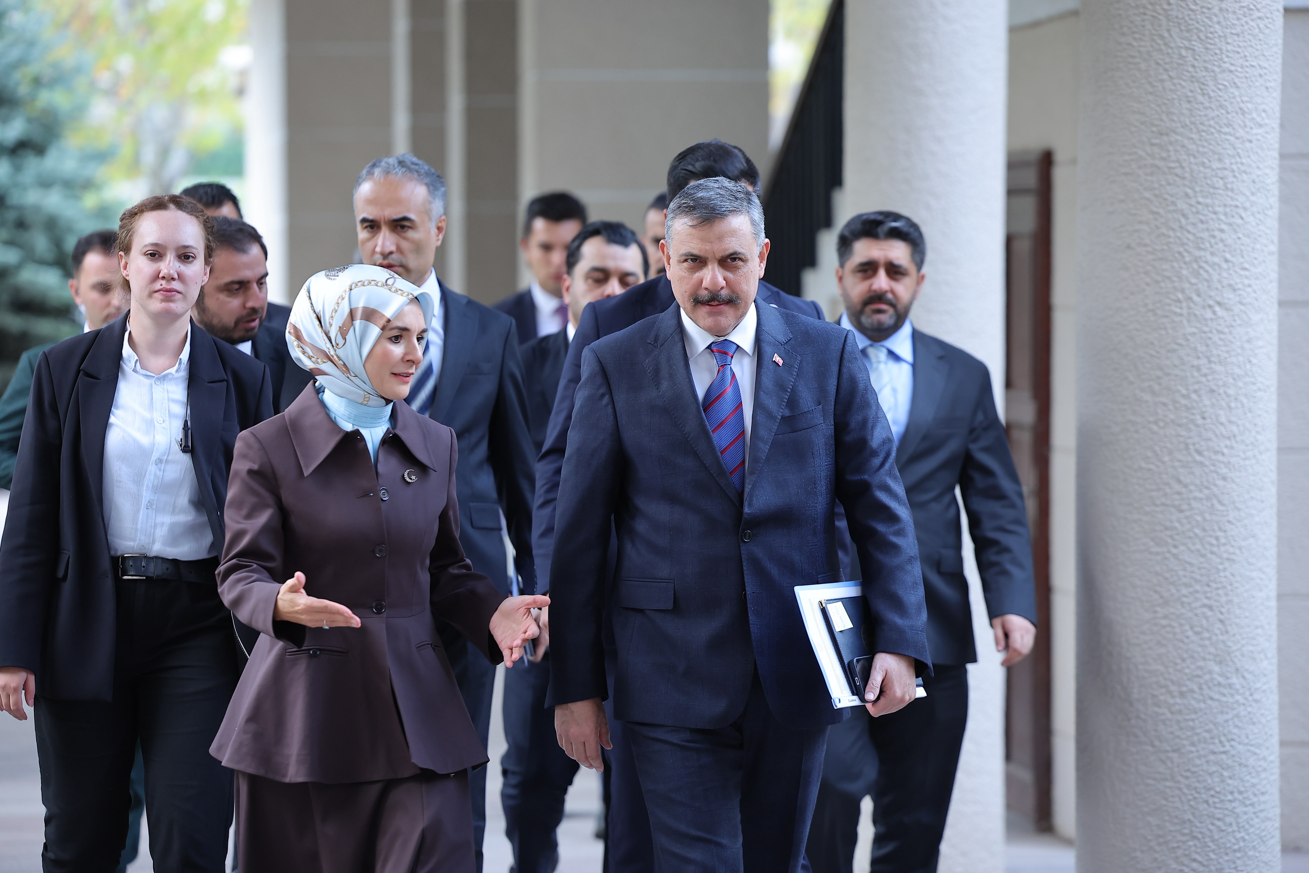 Toplantıda sosyal yardım faaliyetlerinin verimliliği ele alındı.