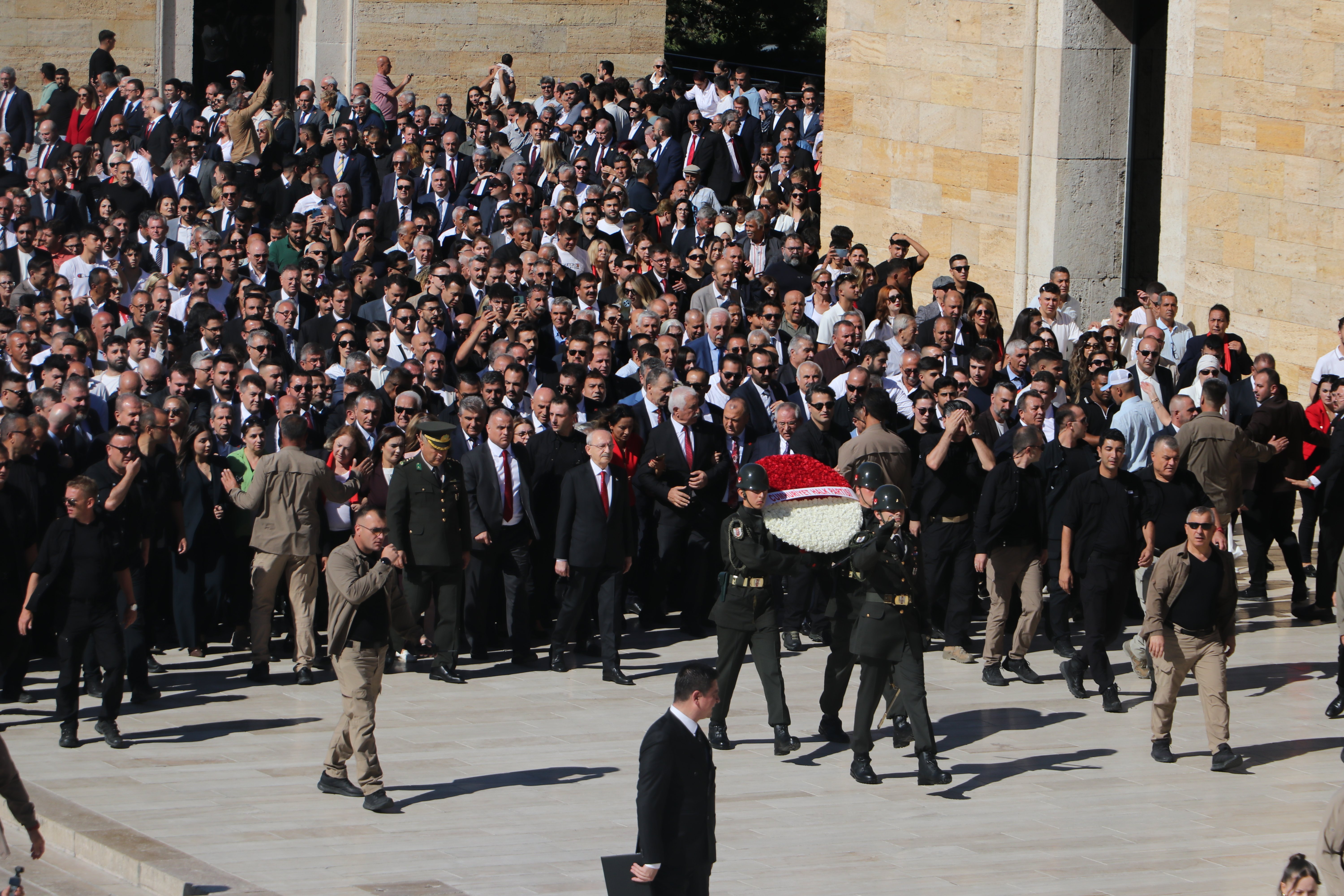 Kemal Kılıçdaroğlu Anıtkabir ziyareti