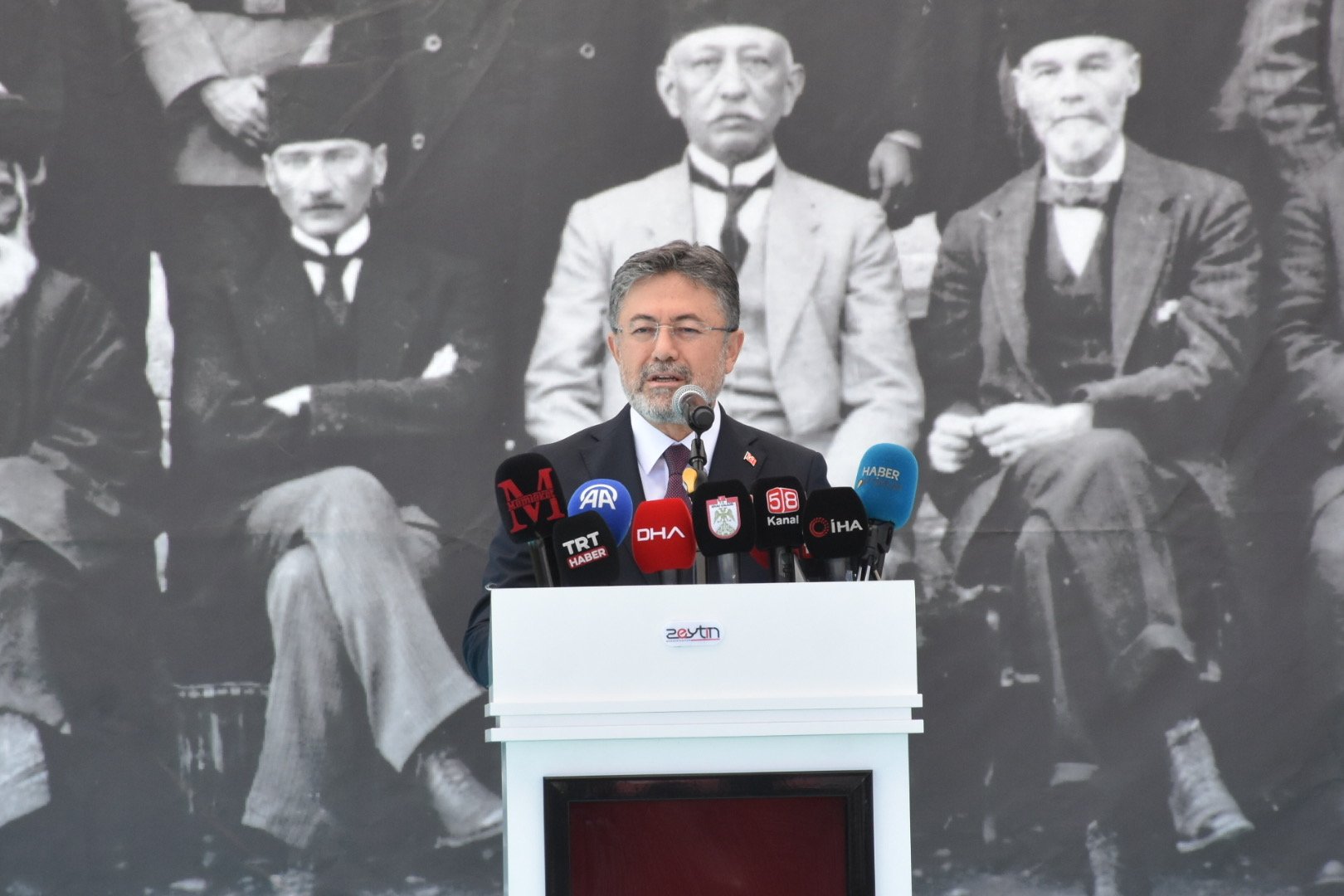Sivas Kongresi 107. yıl dönümü helikopter gösterisi