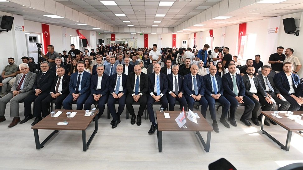 Pusula Maraş Eğitim Merkezi kütüphane alanı
