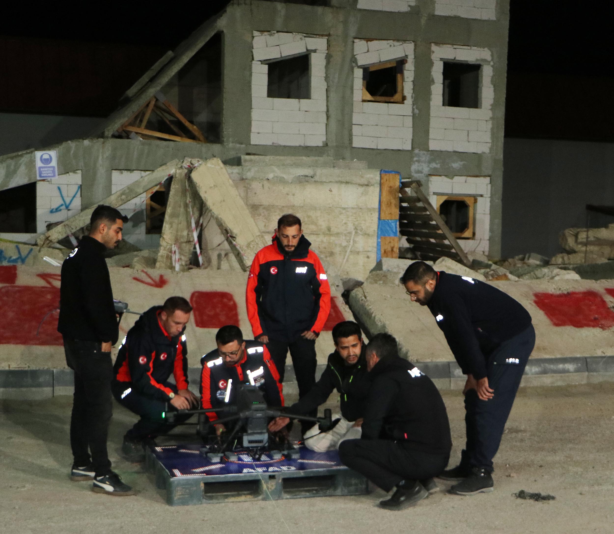 AFAD arama kurtarma araçları