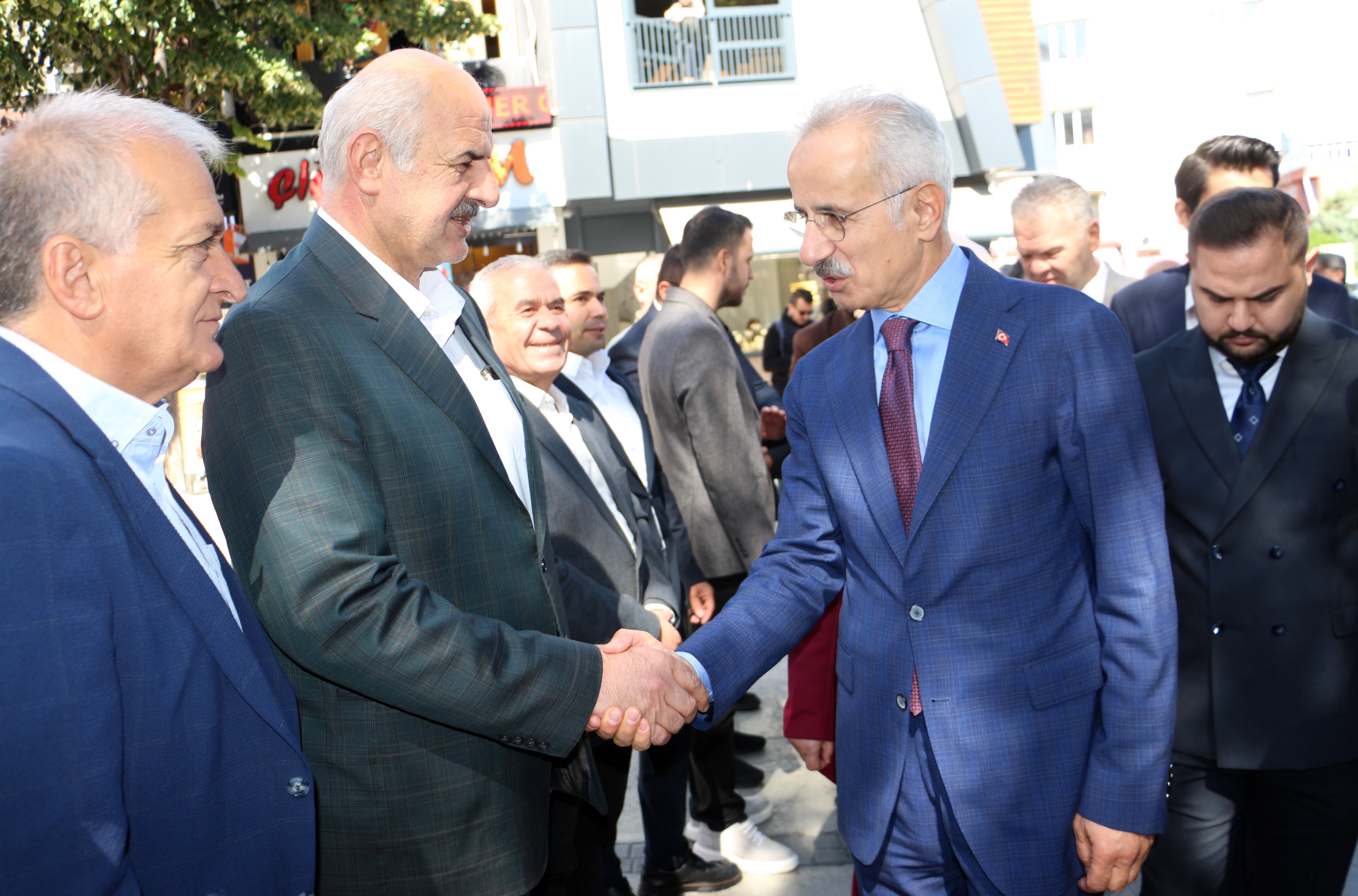 Ulaştırma ve Altyapı Bakanı Abdulkadir Uraloğlu, Isparta Belediyesi