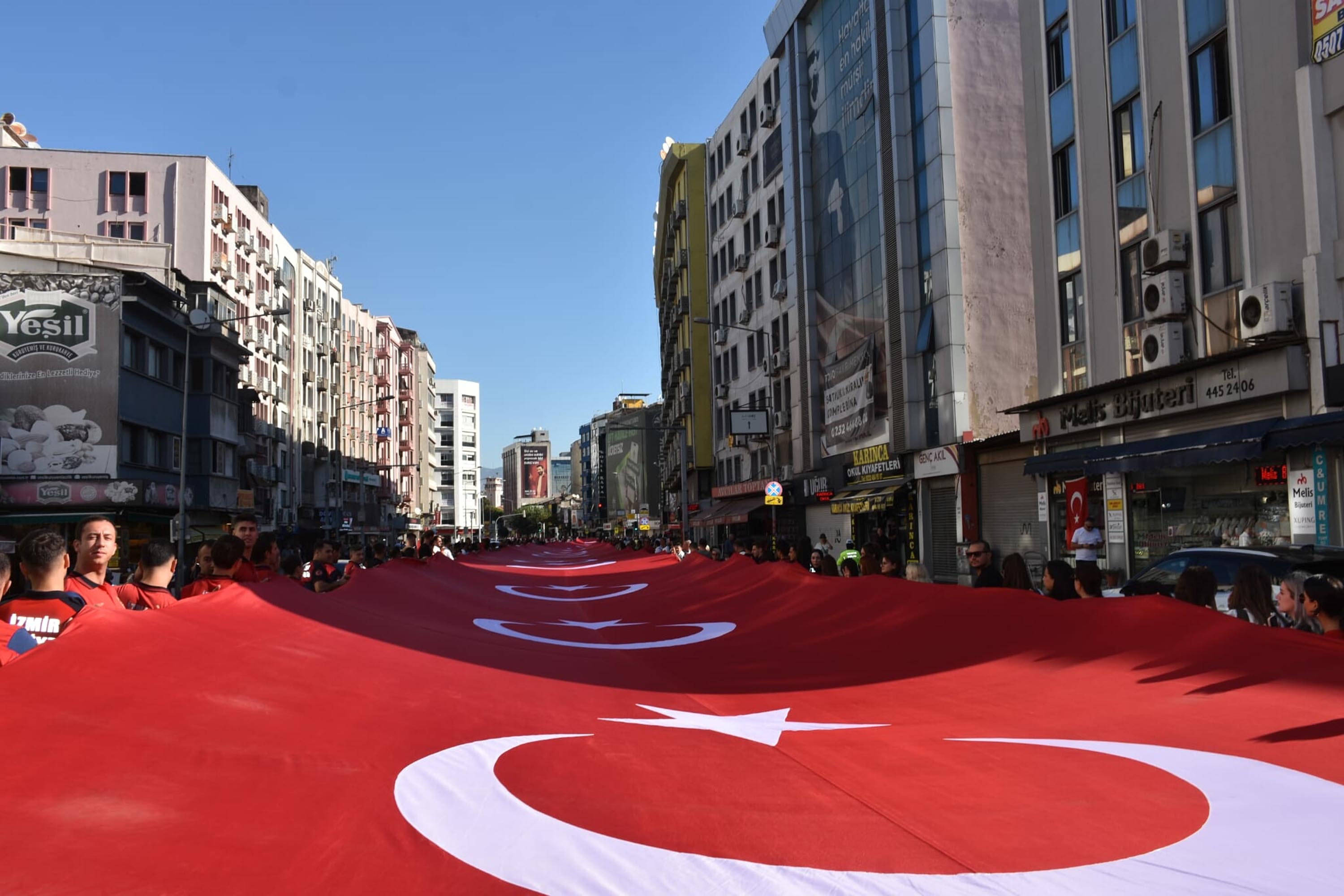 Zafer Yürüyüşü İzmir
