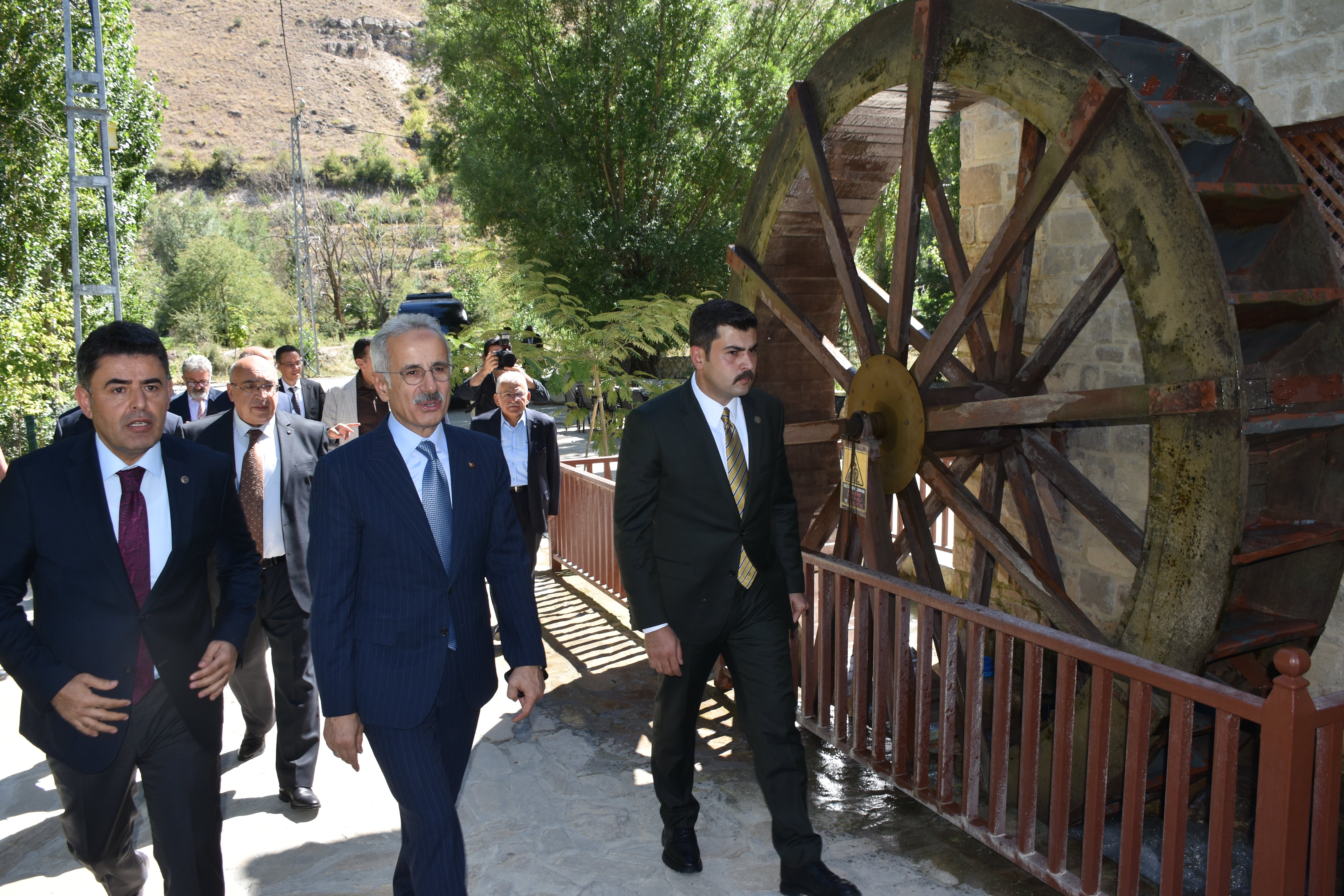 Bakan Uraloğlu AK Parti İlçe Başkanlığı ziyareti