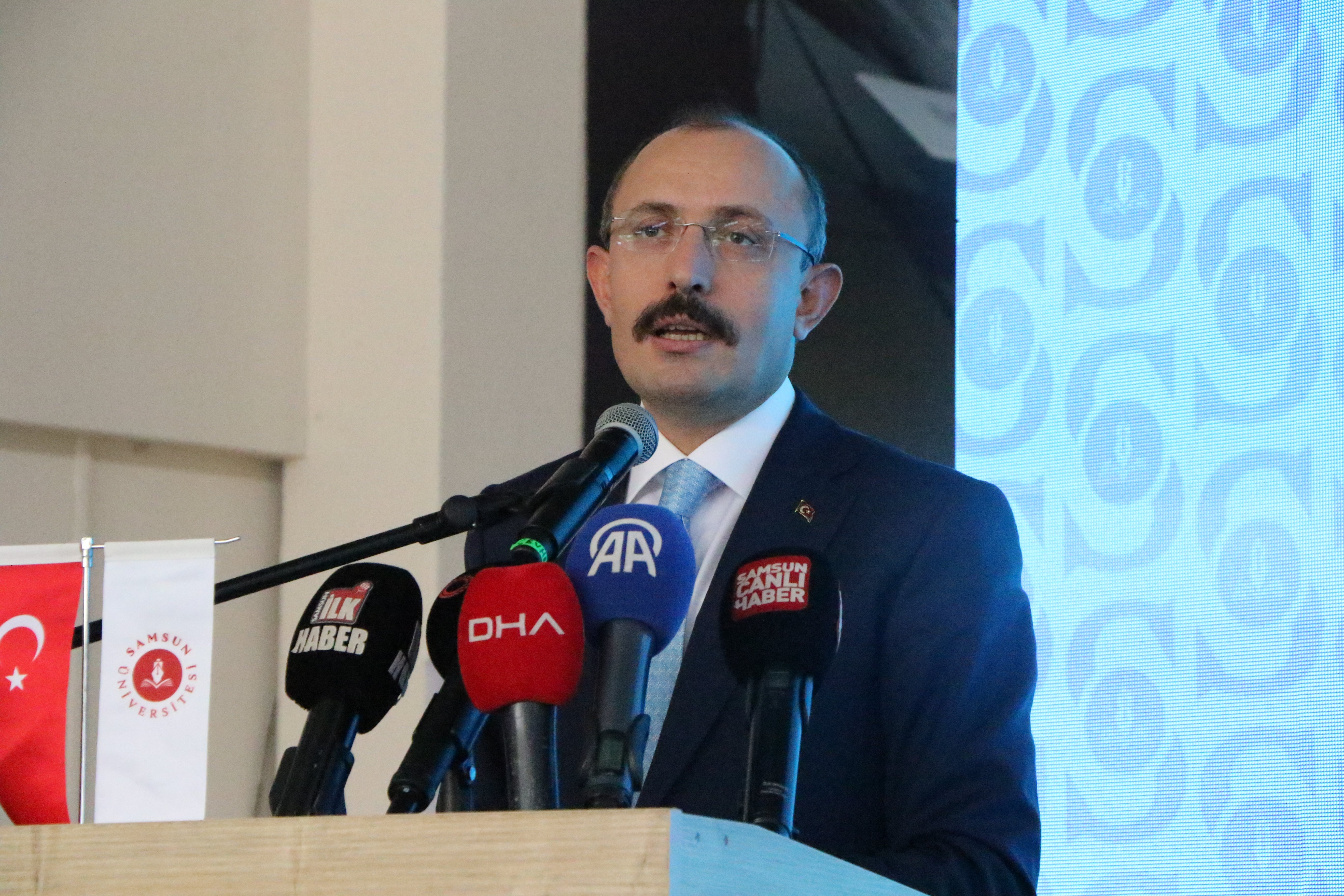Mehmet Muş öğrencilere ders verdi