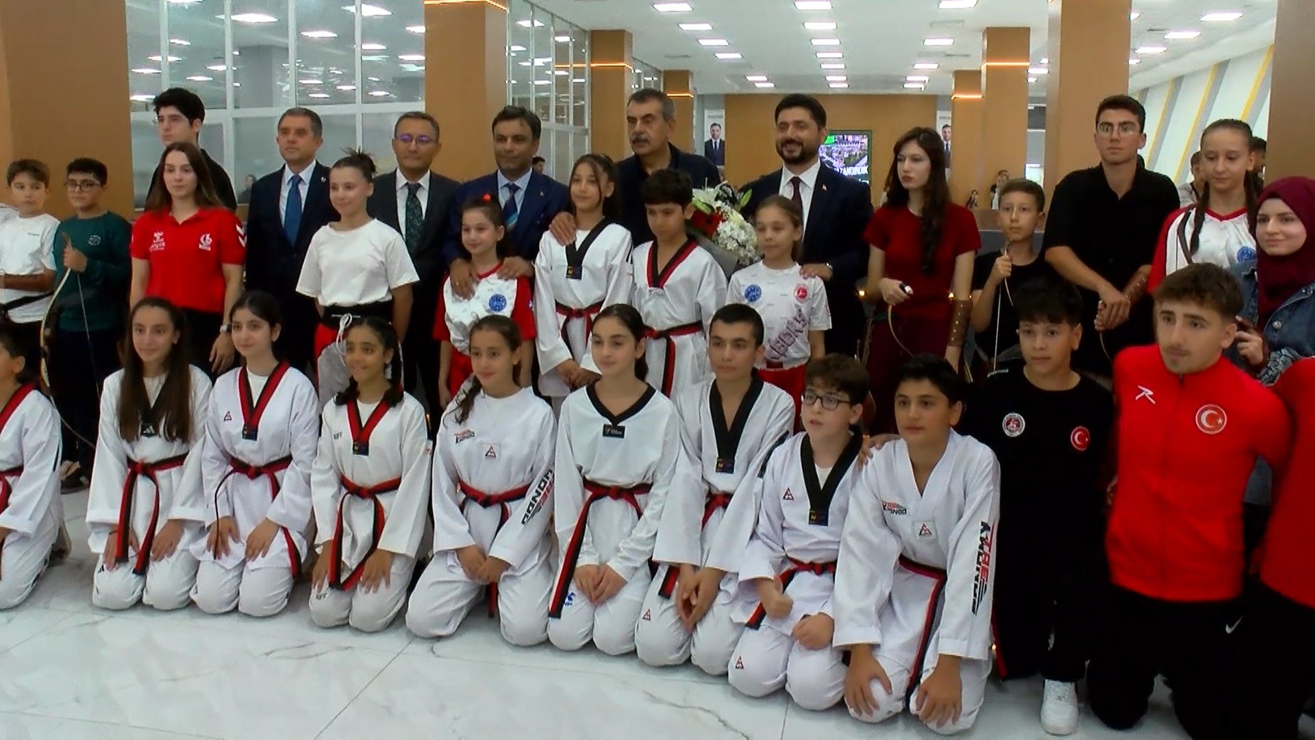 Milli Eğitim Bakanı Yusuf Tekin Bağcılar Göztepe Spor Kompleksi ziyareti