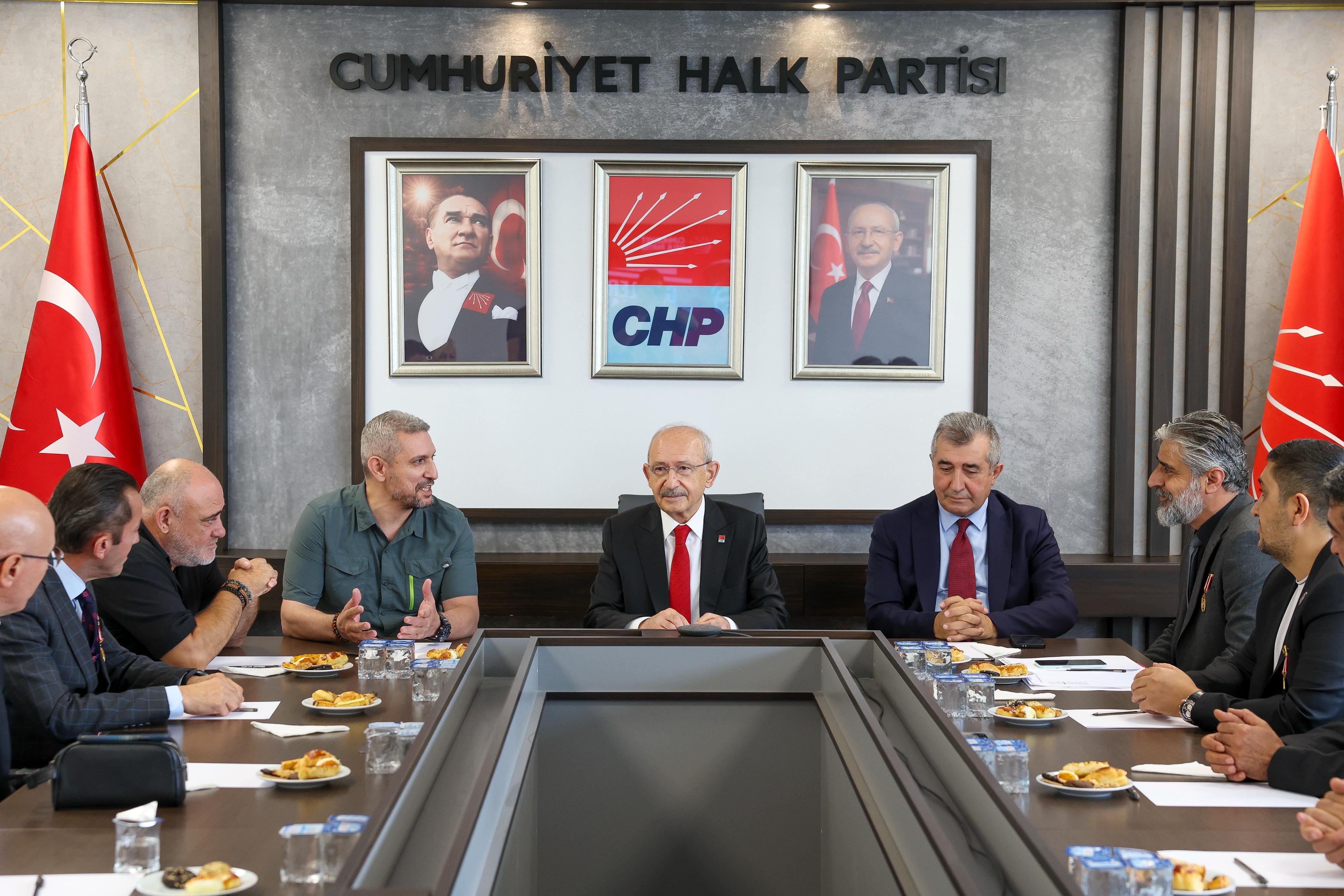 Gaziler CHP Genel Merkezinde Kılıçdaroğlu ile bir araya geldi