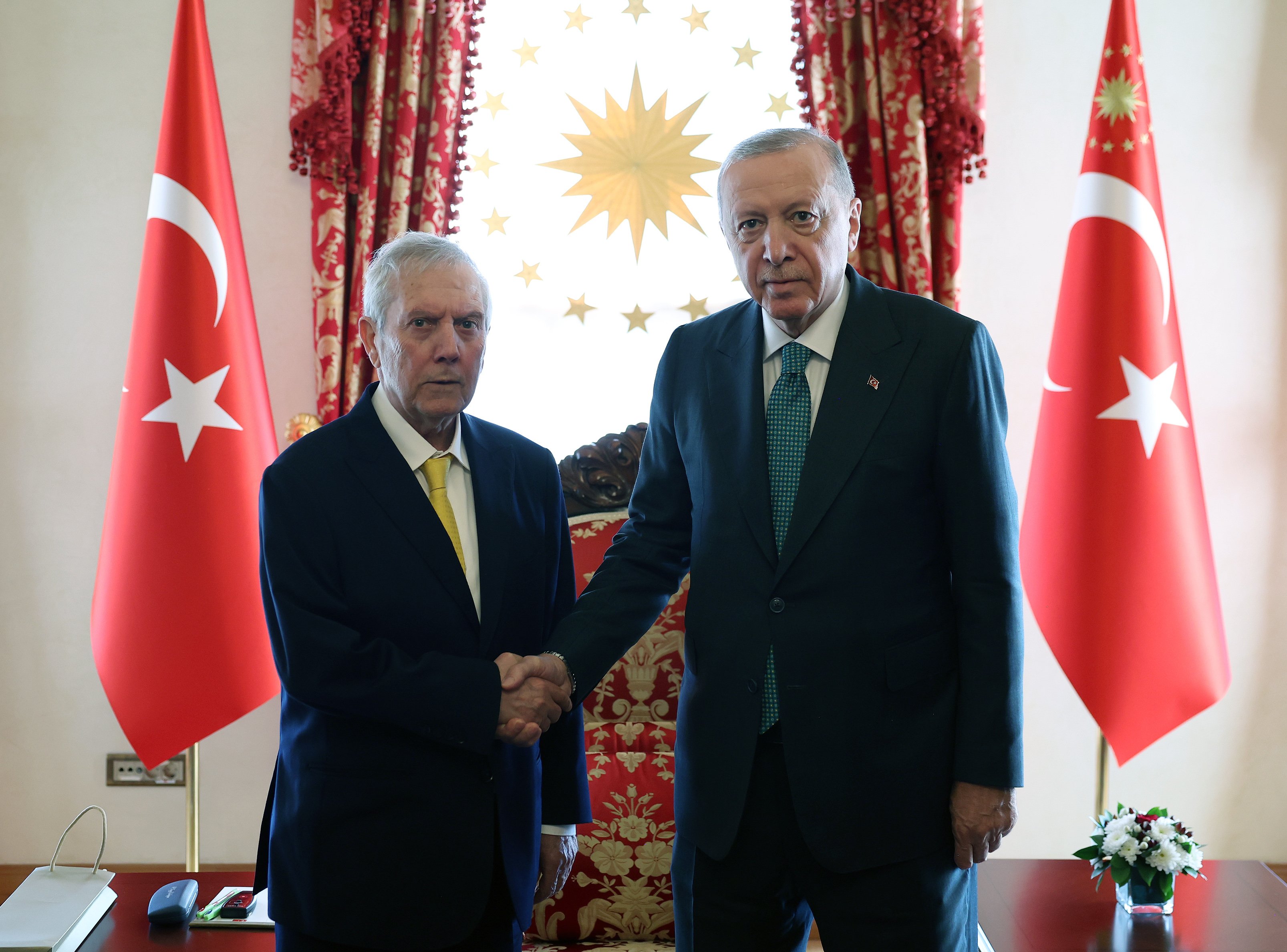 Erdoğan, kulüp başkanlarıyla bir araya geldi