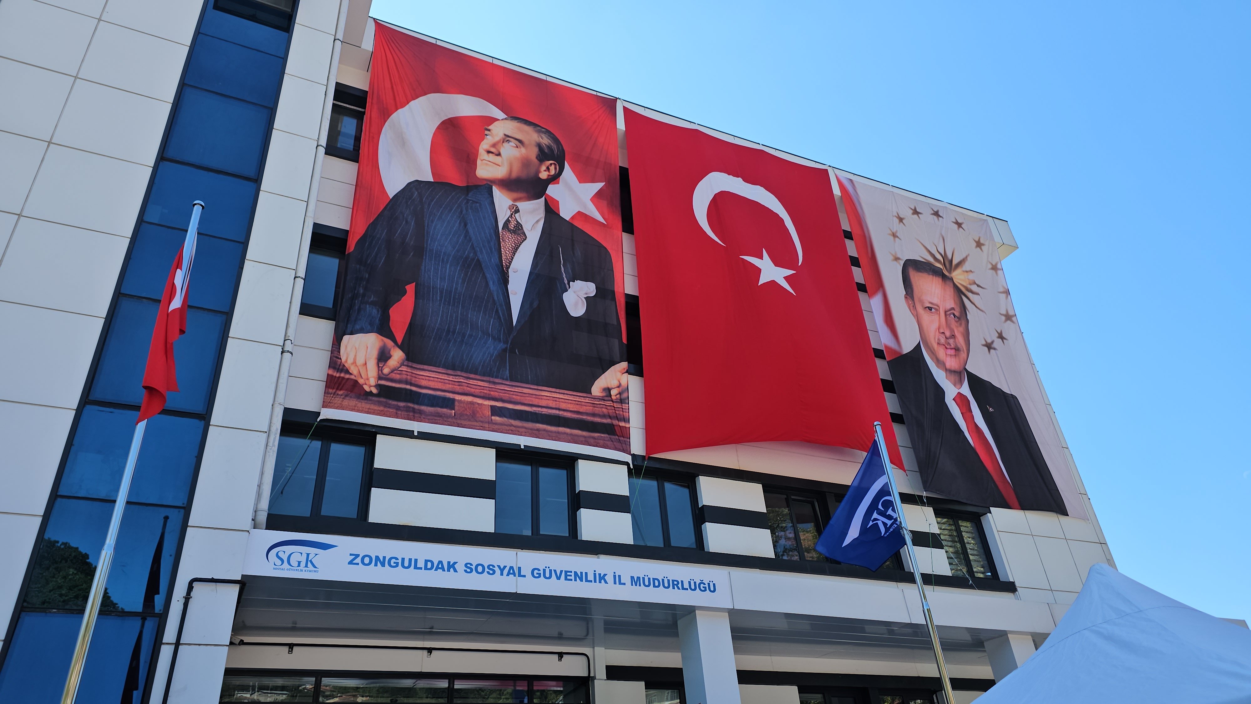 Bakan Işıkhan törende