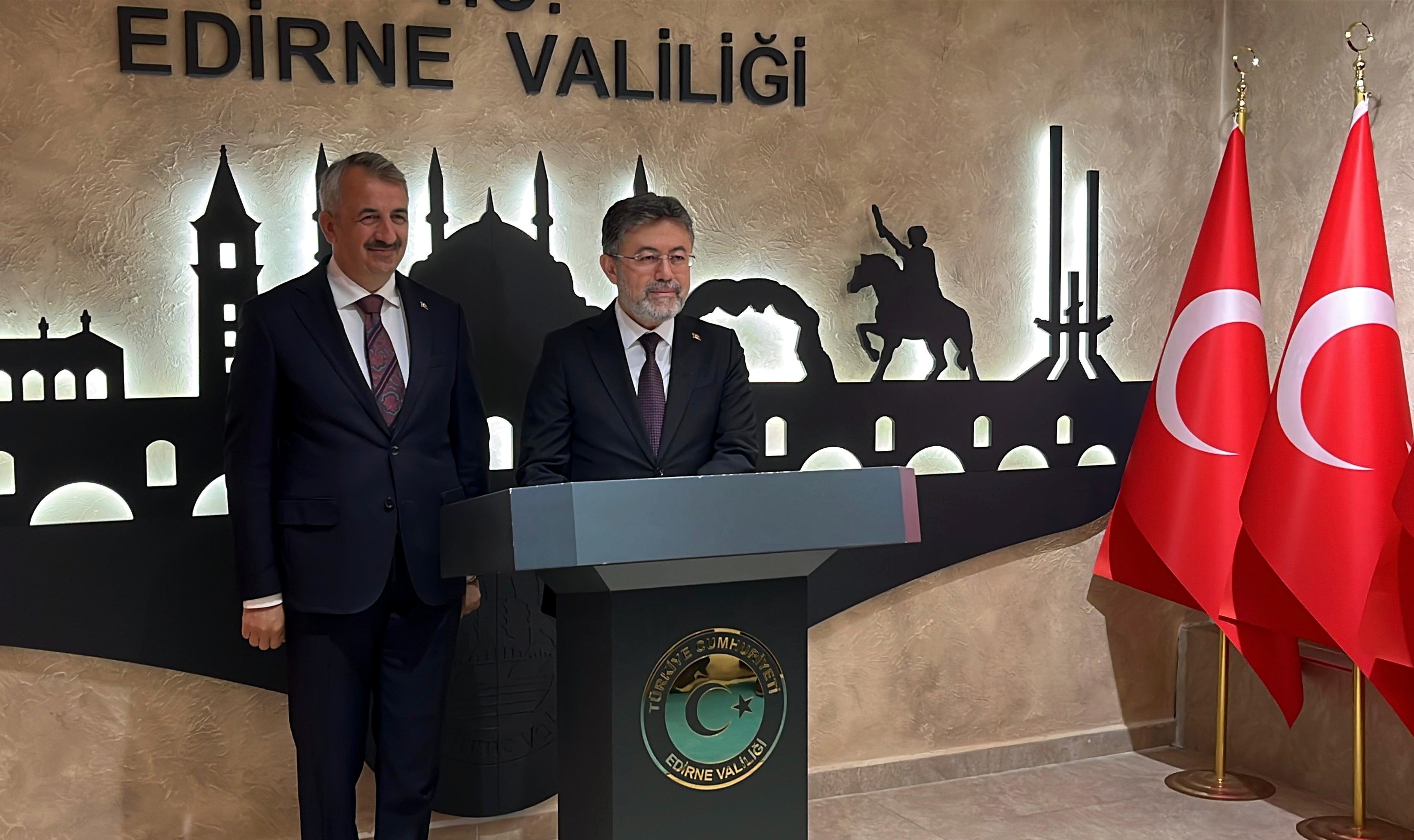 Bakan Yumaklı AK Parti Edirne İl Başkanlığı ziyareti