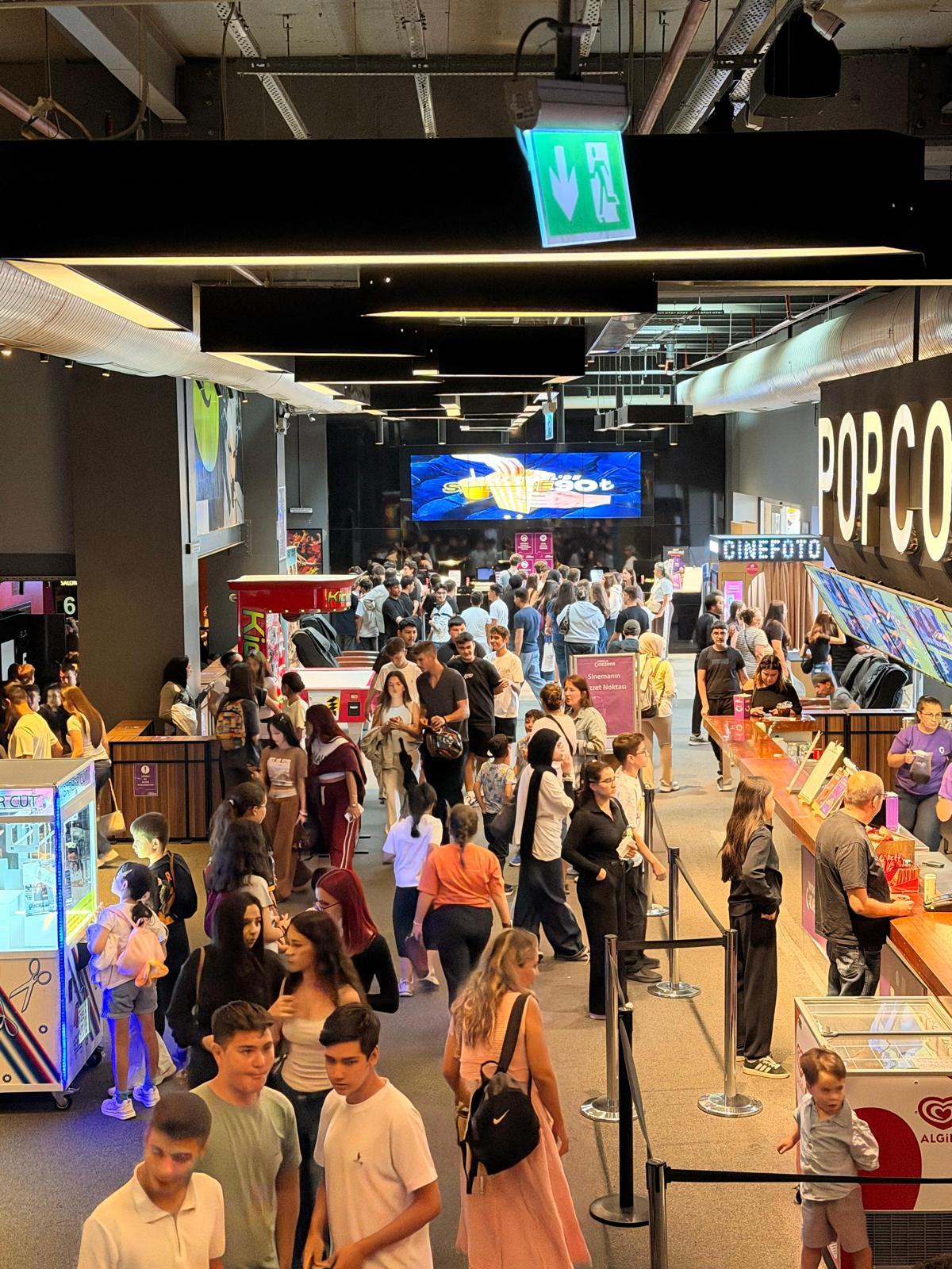 Türkiye Sinema Festivali afişi