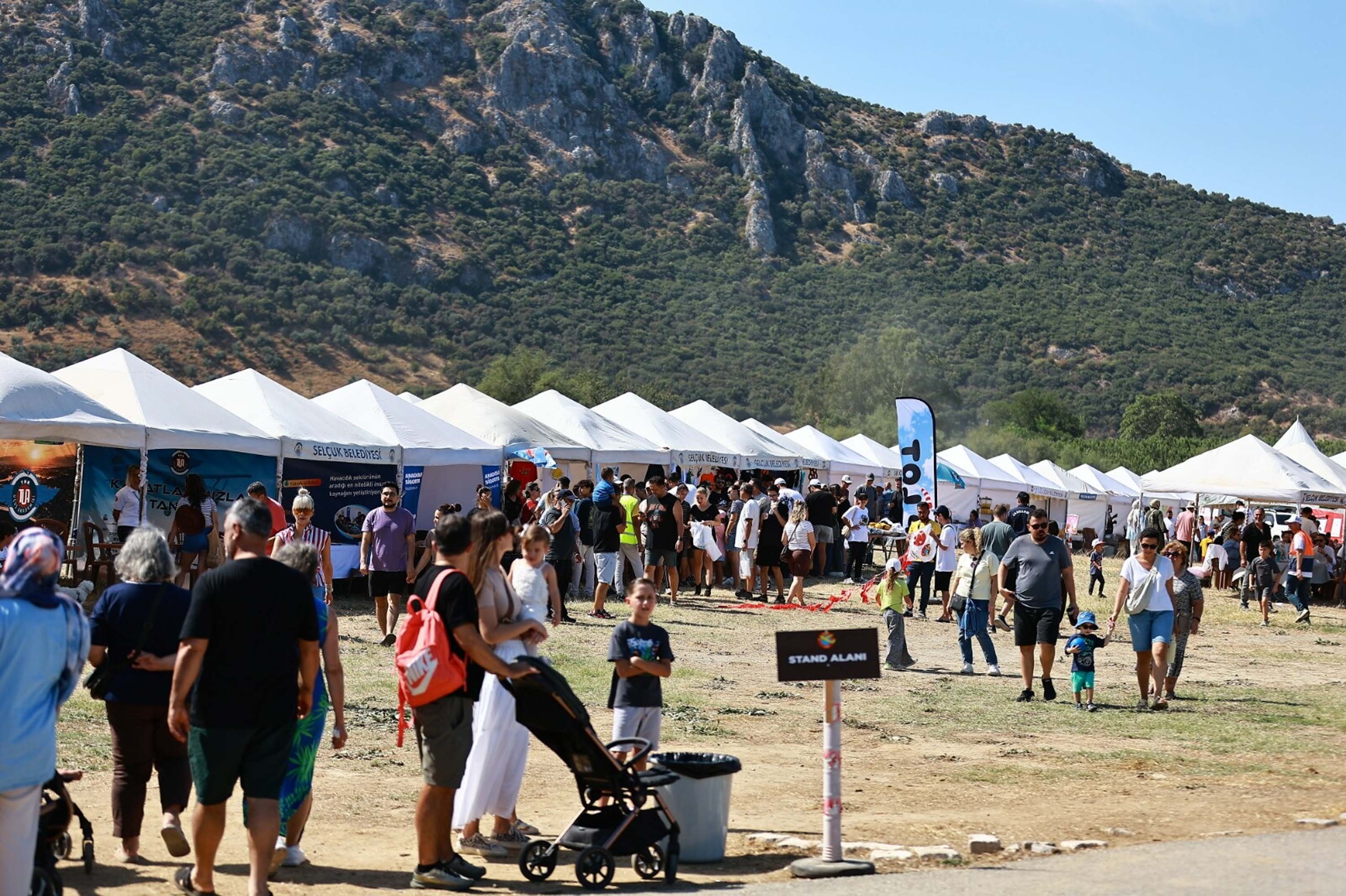 Selçuk Belediye Başkanı Filiz Ceritoğlu Sengel festivalde konuşuyor