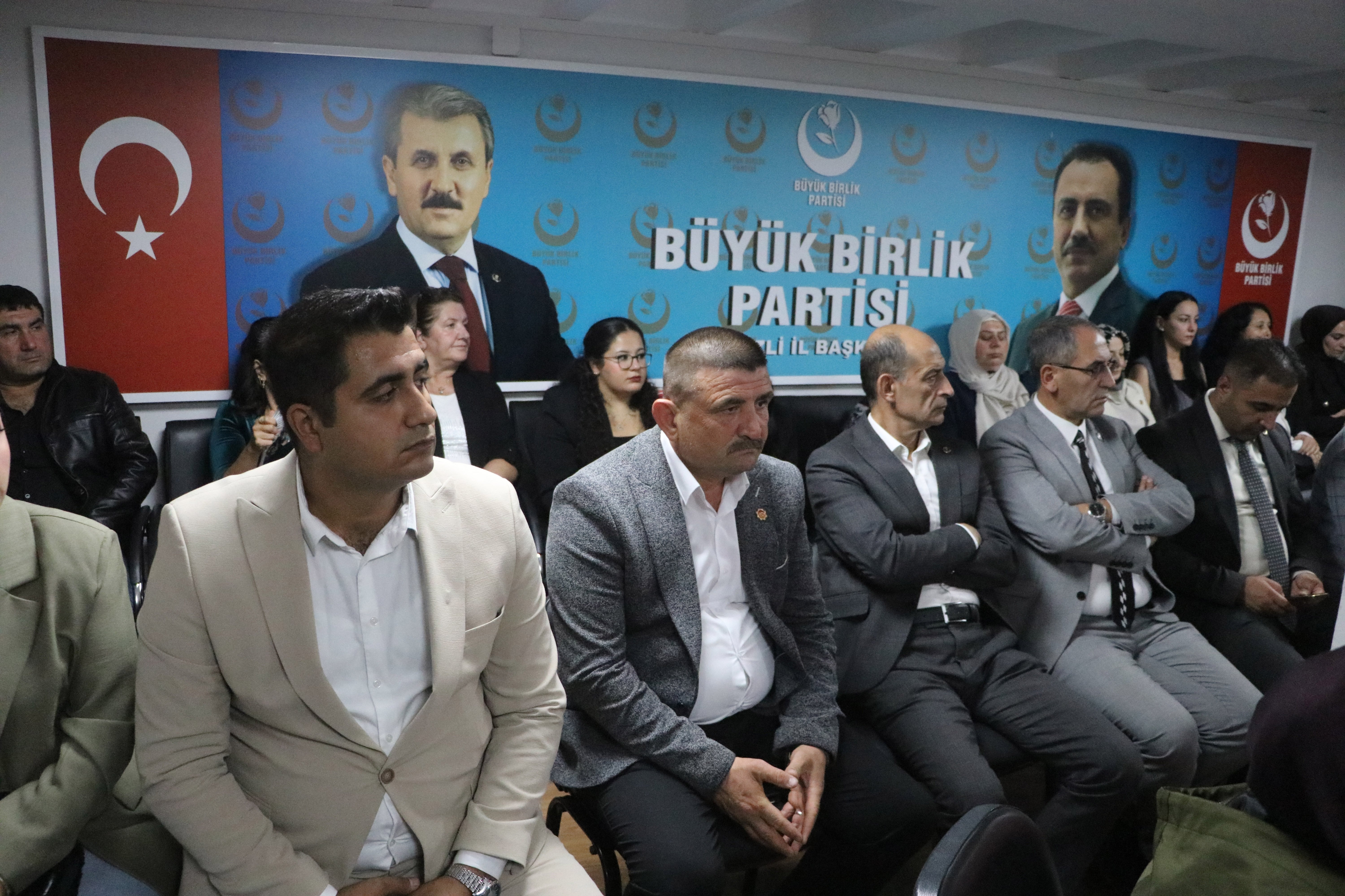 BBP Genel Başkanı Mustafa Destici partililere seslendi