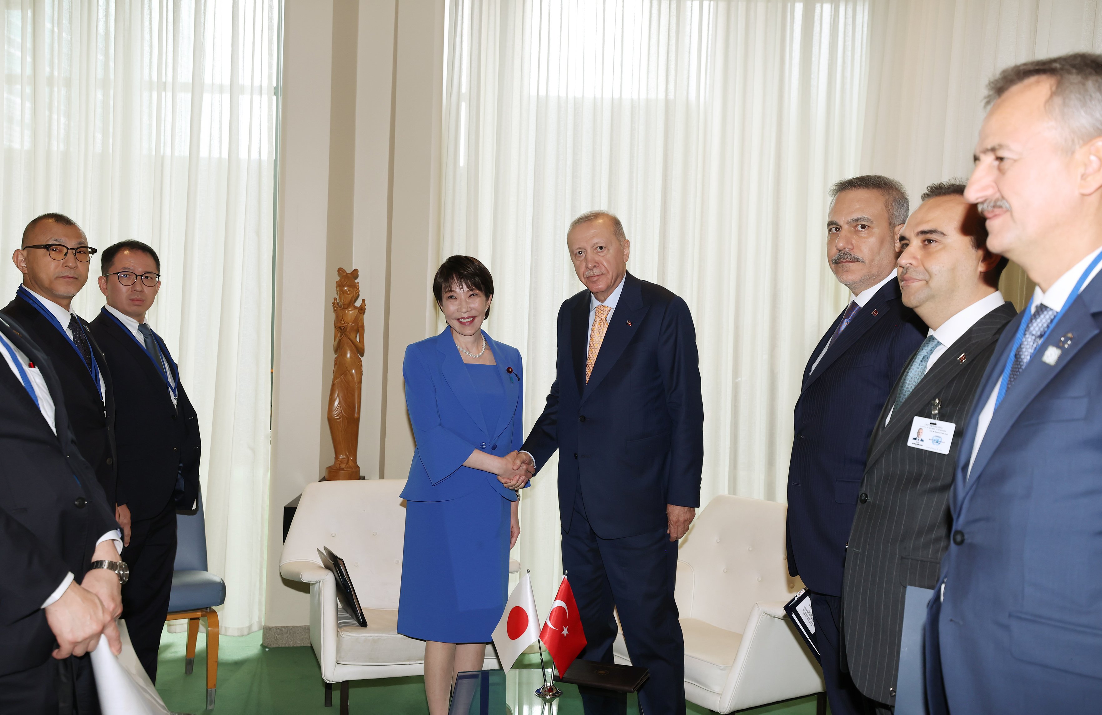 Cumhurbaşkanı Erdoğan Japonya Başbakanı ile görüştü