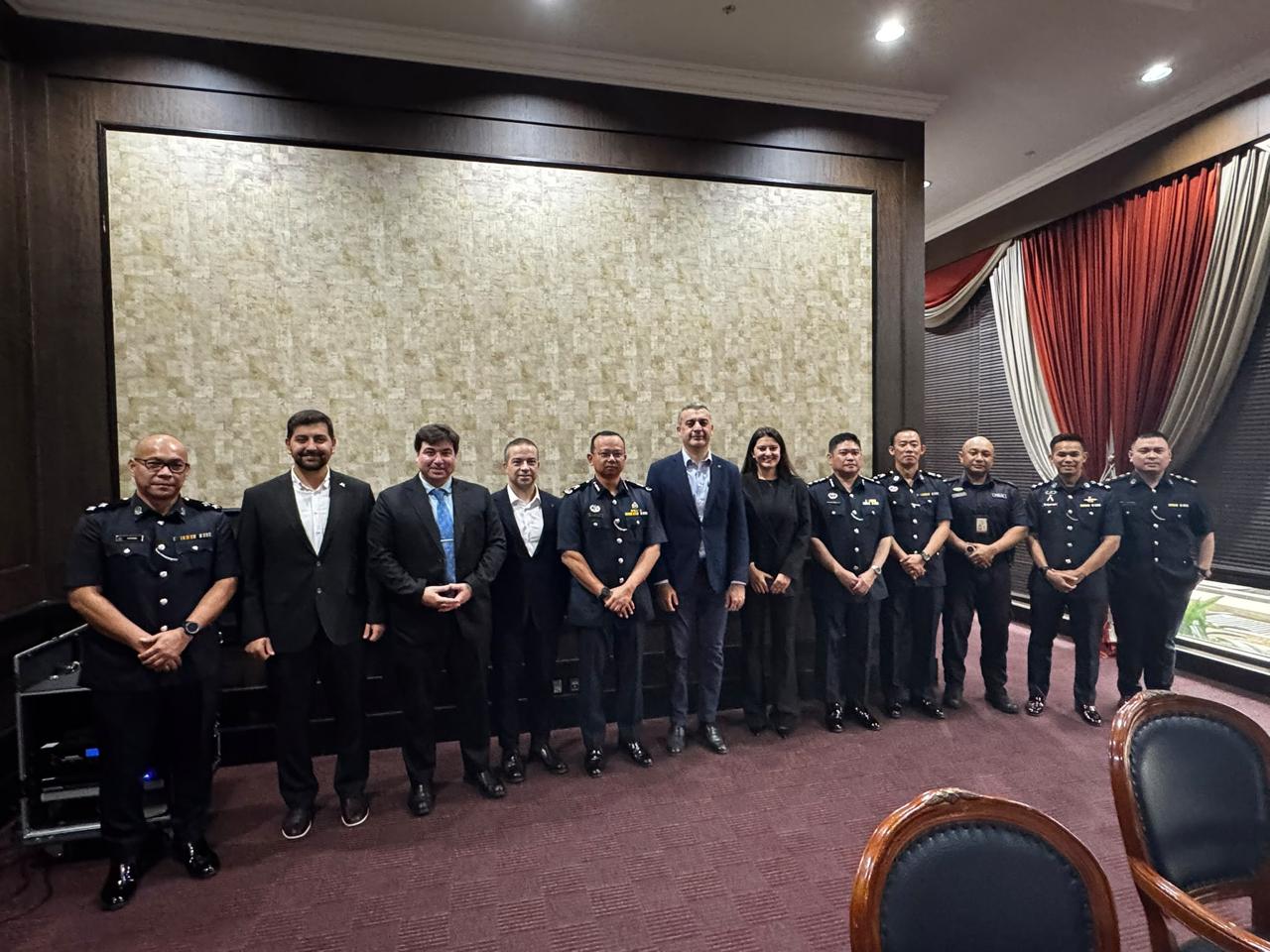 Brunei Savunma Sanayi Günü katılımcıları