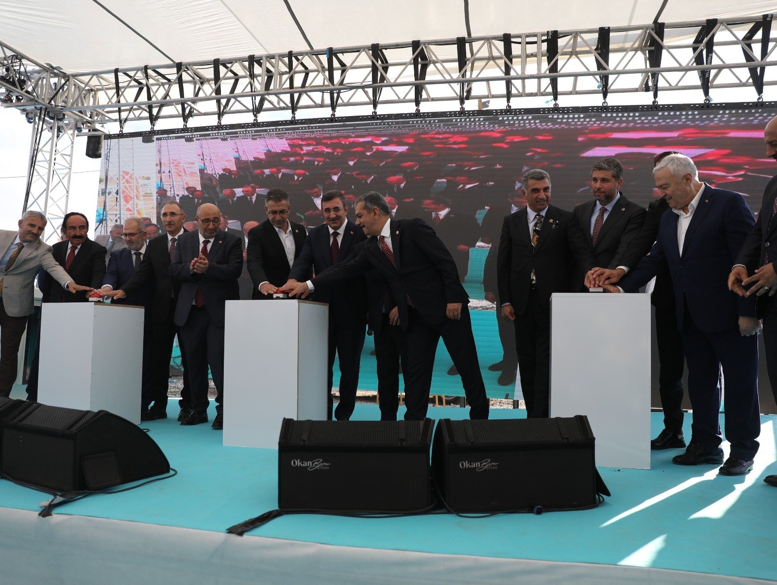 Hastane temel atma merasimi