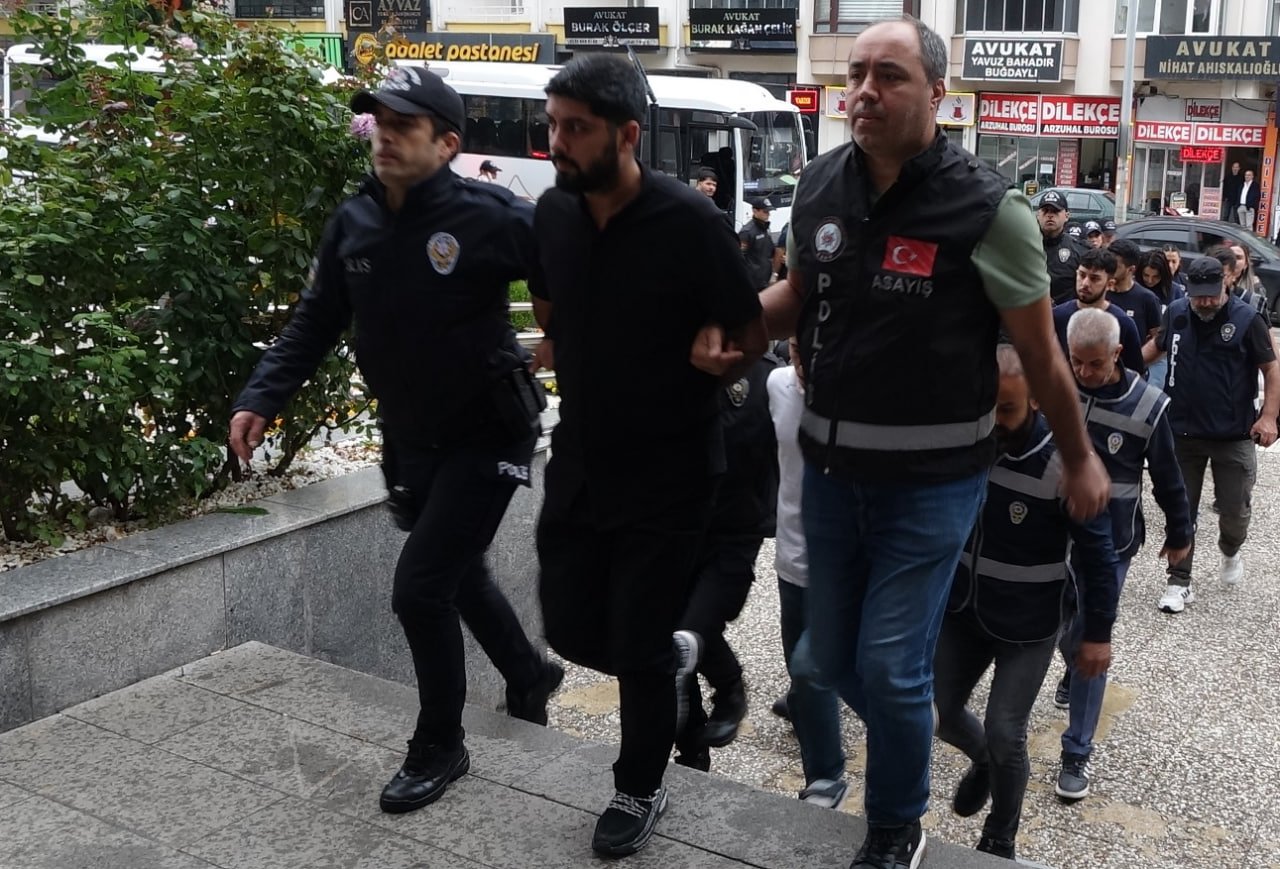 Çorum merkezli kapora dolandırıcılığı operasyonu