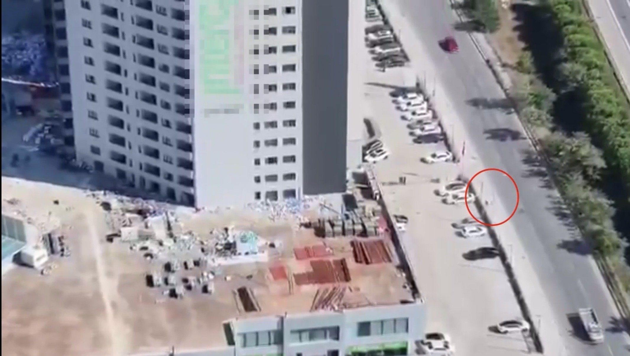 Şüphelinin elektrikli skuterle kaçış anı dron kamerasında