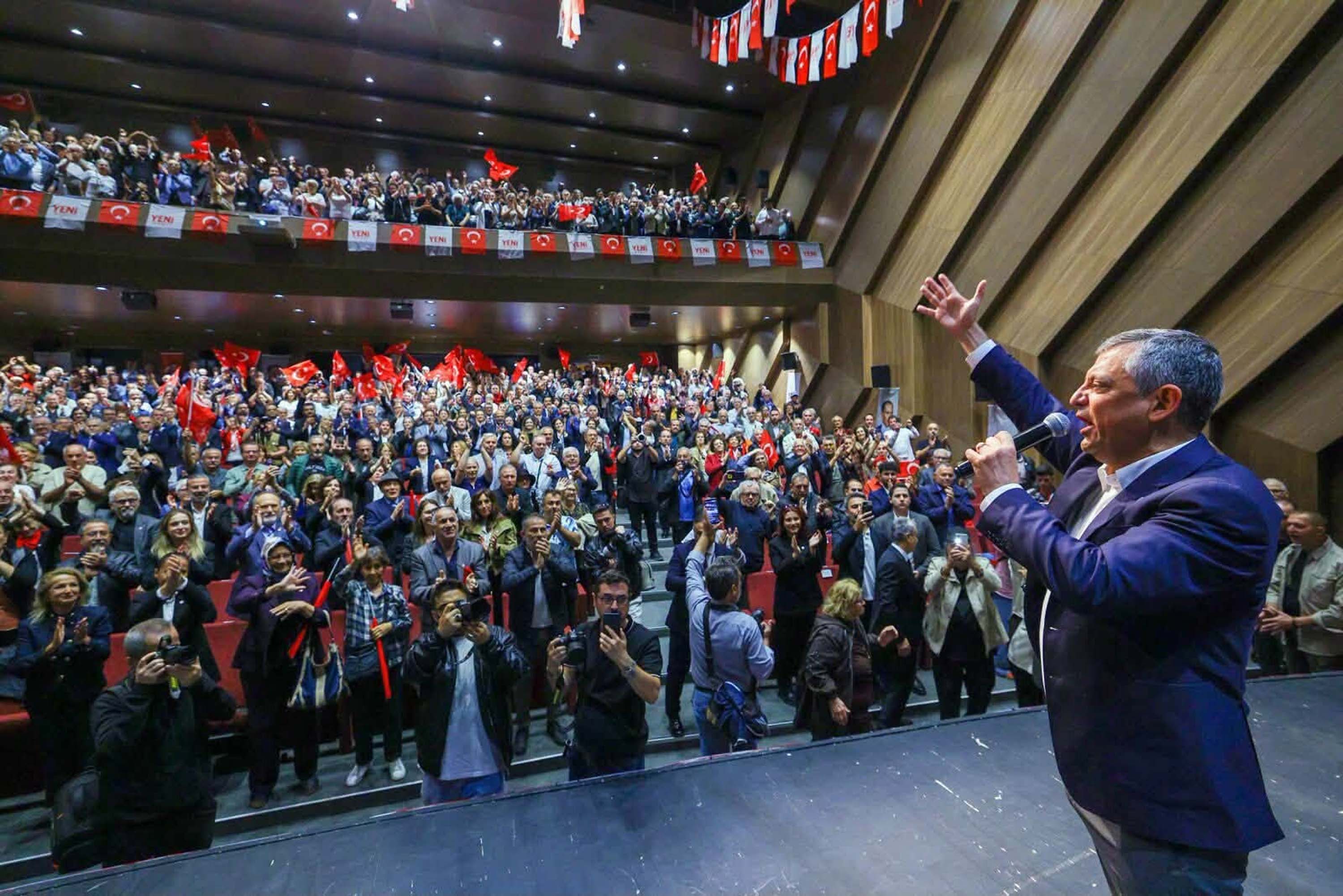 Özgür Özel, Yeni Parti, Balıkesir, Karesi İlçe Başkanlığı ön seçimi