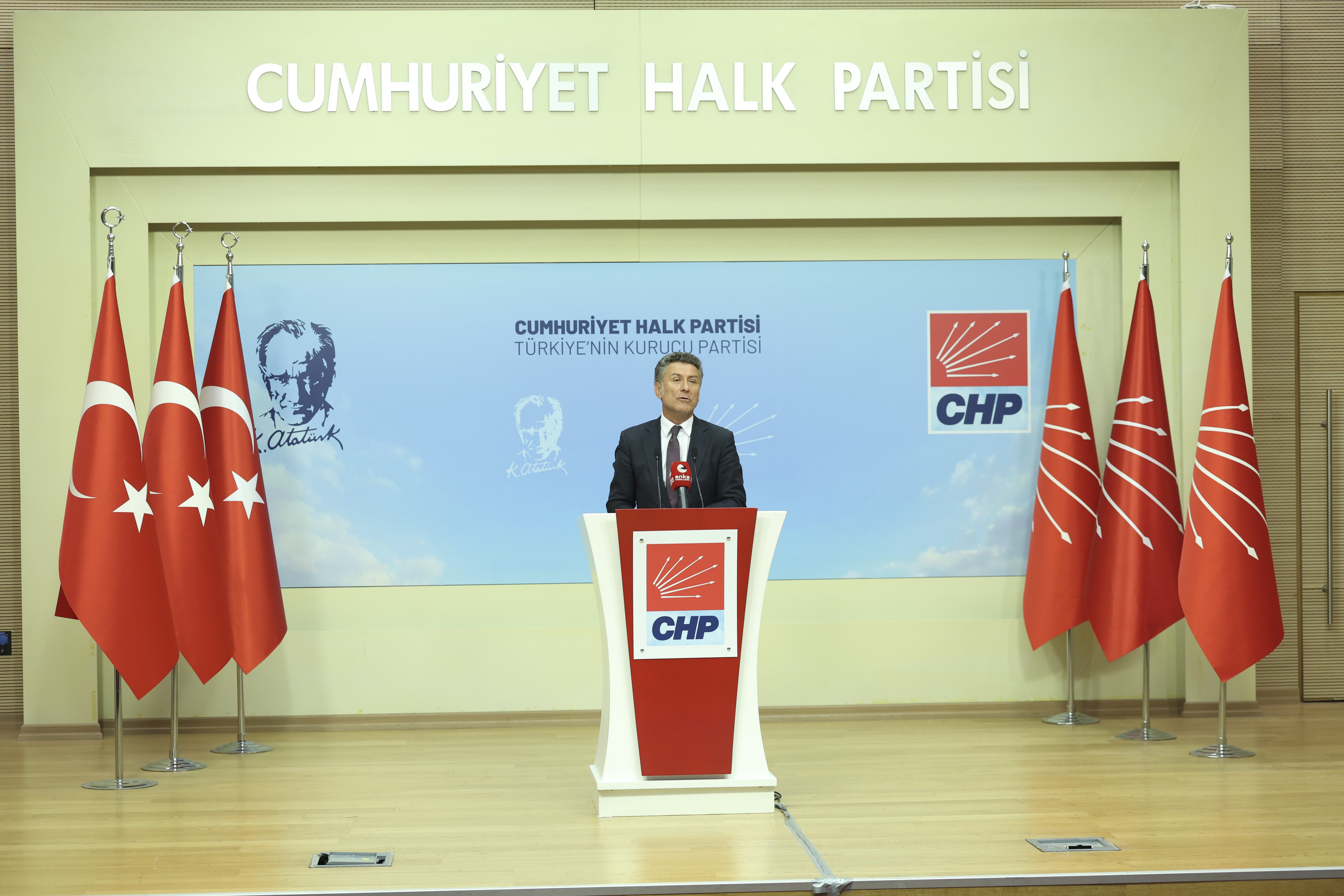 CHP Genel Başkan Yardımcısı Orhan Sarıbal basın toplantısı