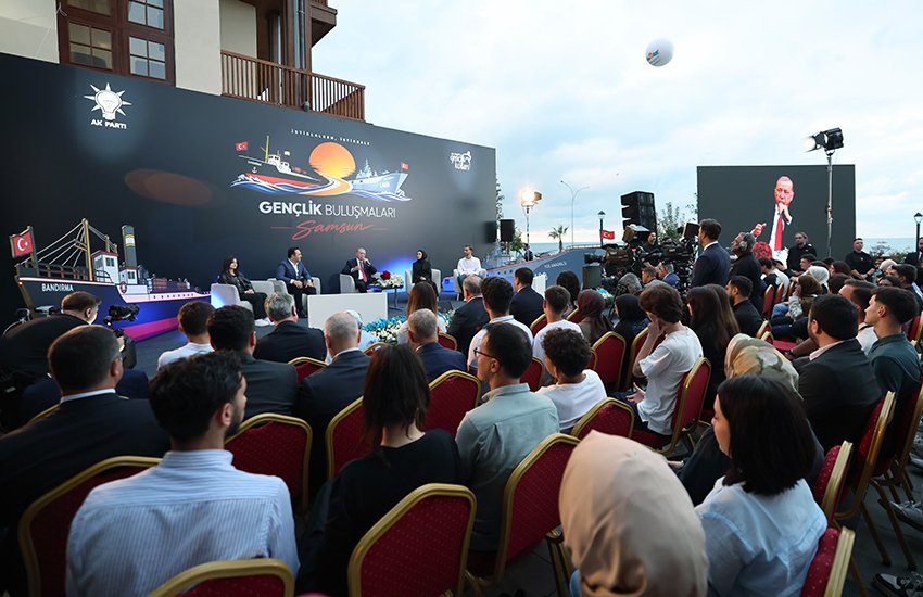 Cumhurbaşkanı Erdoğan 12 Eylül darbesi eleştirisi