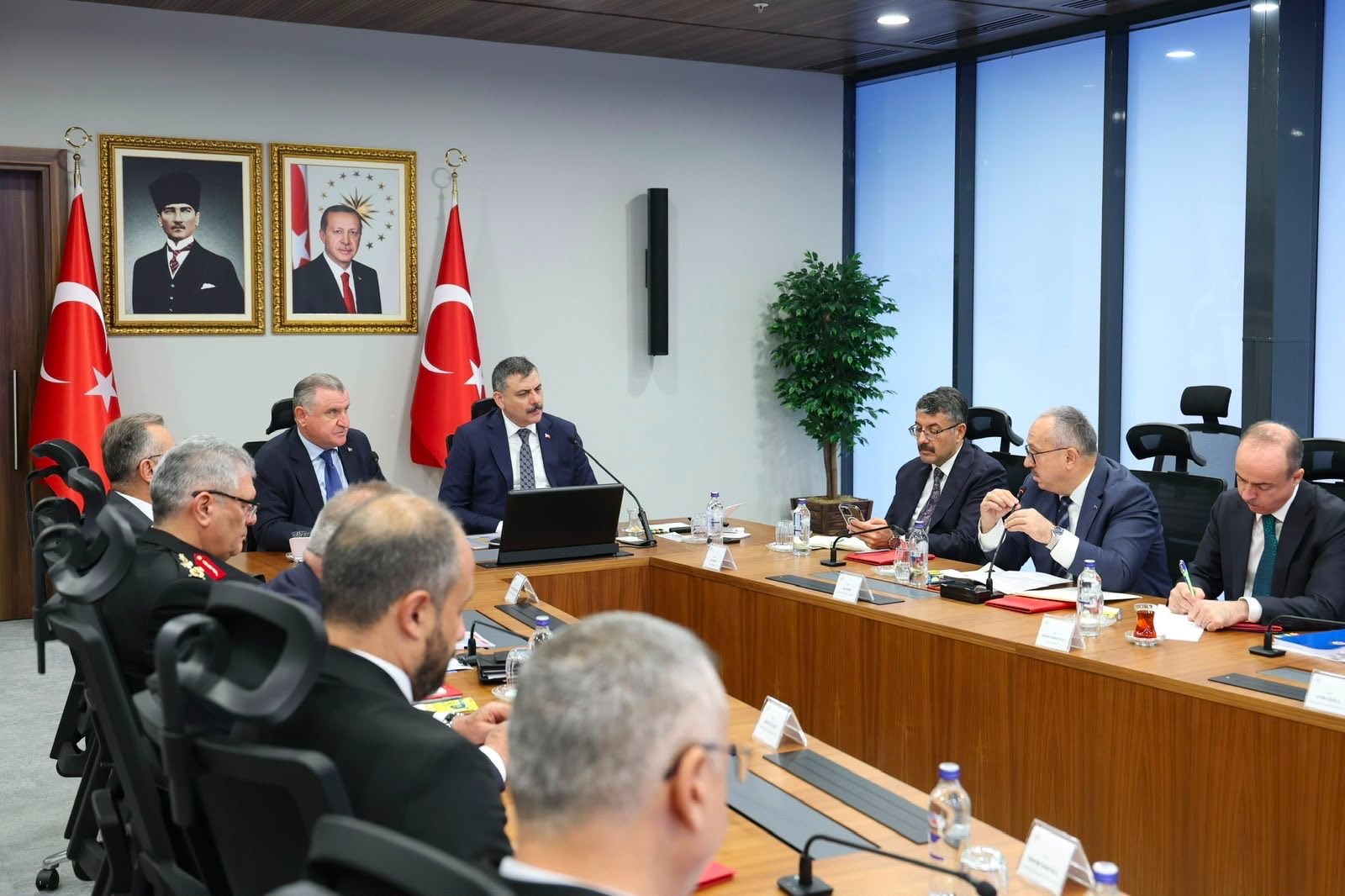 Gençlik ve Spor Bakanı Osman Aşkın Bak