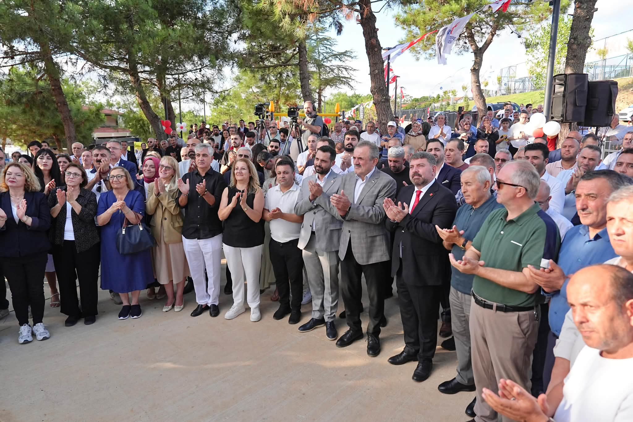 Paşaköy Koru Parkı çocuk oyun alanları