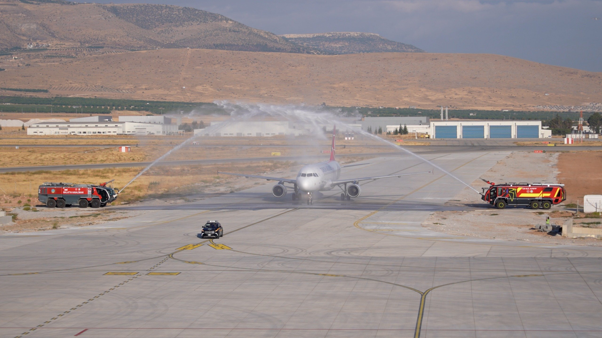 Malatya Havalimanı yeni terminal binası açıldı