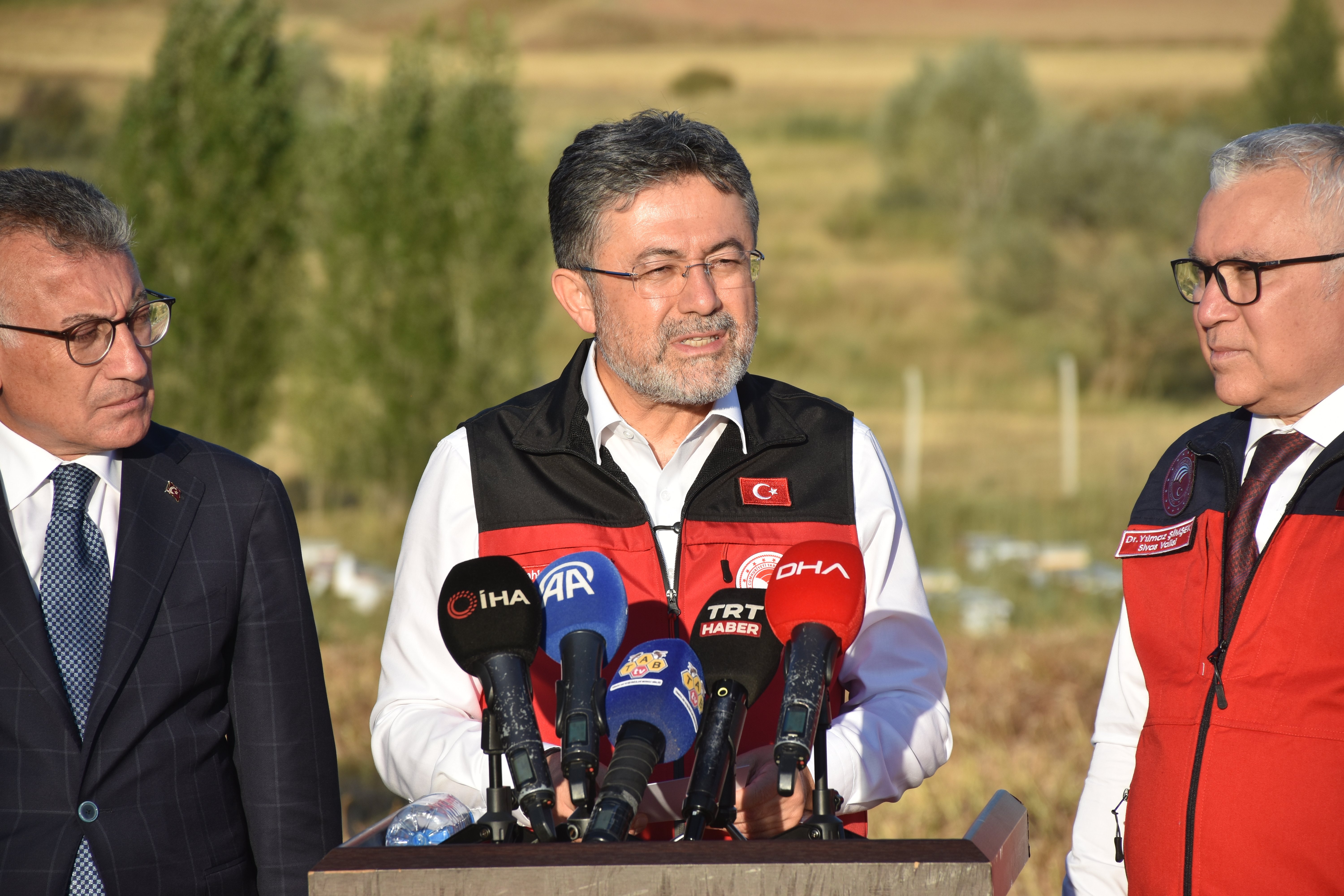 Bakan Yumaklı Kangal koyunu üreticileriyle
