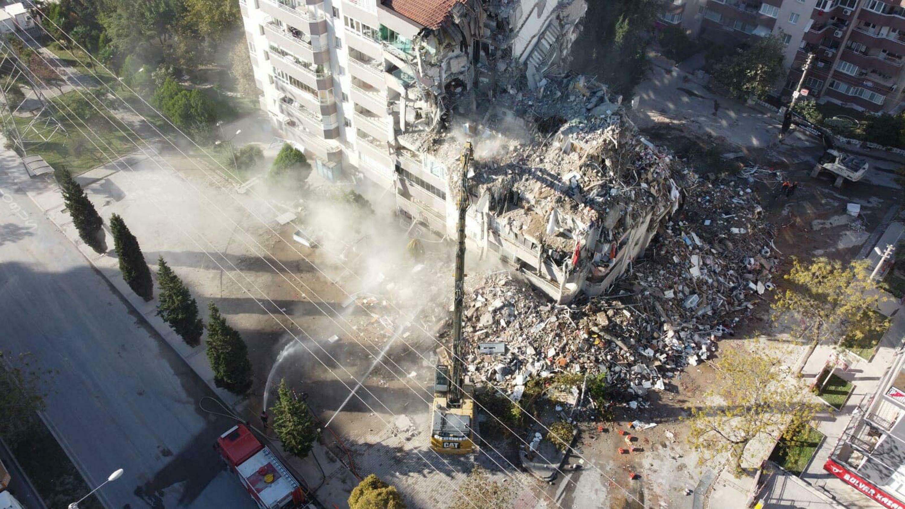 İzmir deprem riski ve afet yönetimi