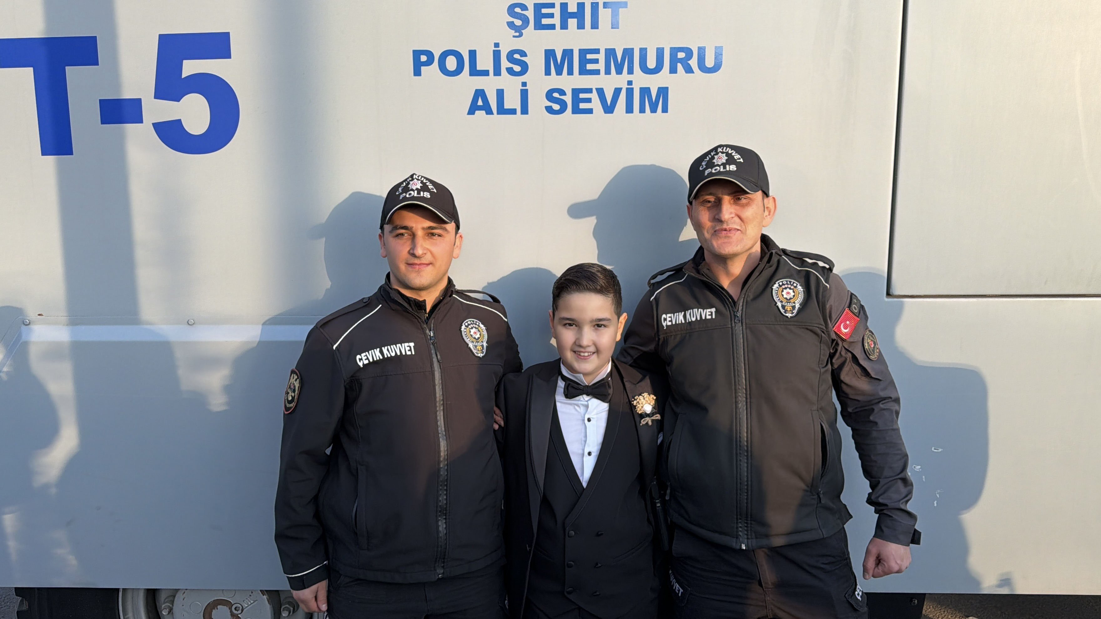 Şehit polis Ali Sevim’in oğlu Eyüphan için süslenen TOMA