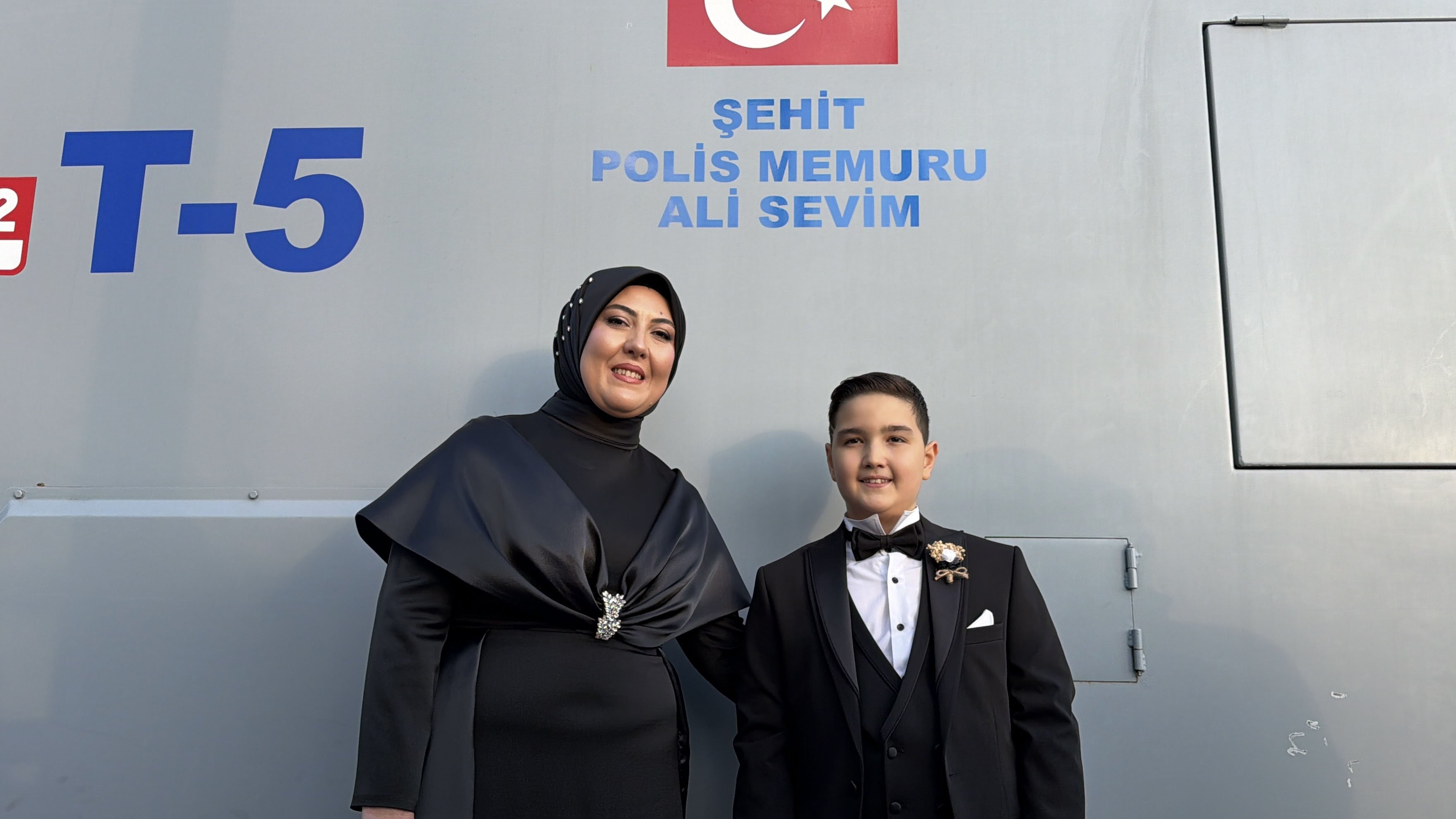 Şehit polis Ali Sevim’in oğlu Eyüphan’ın TOMA’lı sünnet konvoyu