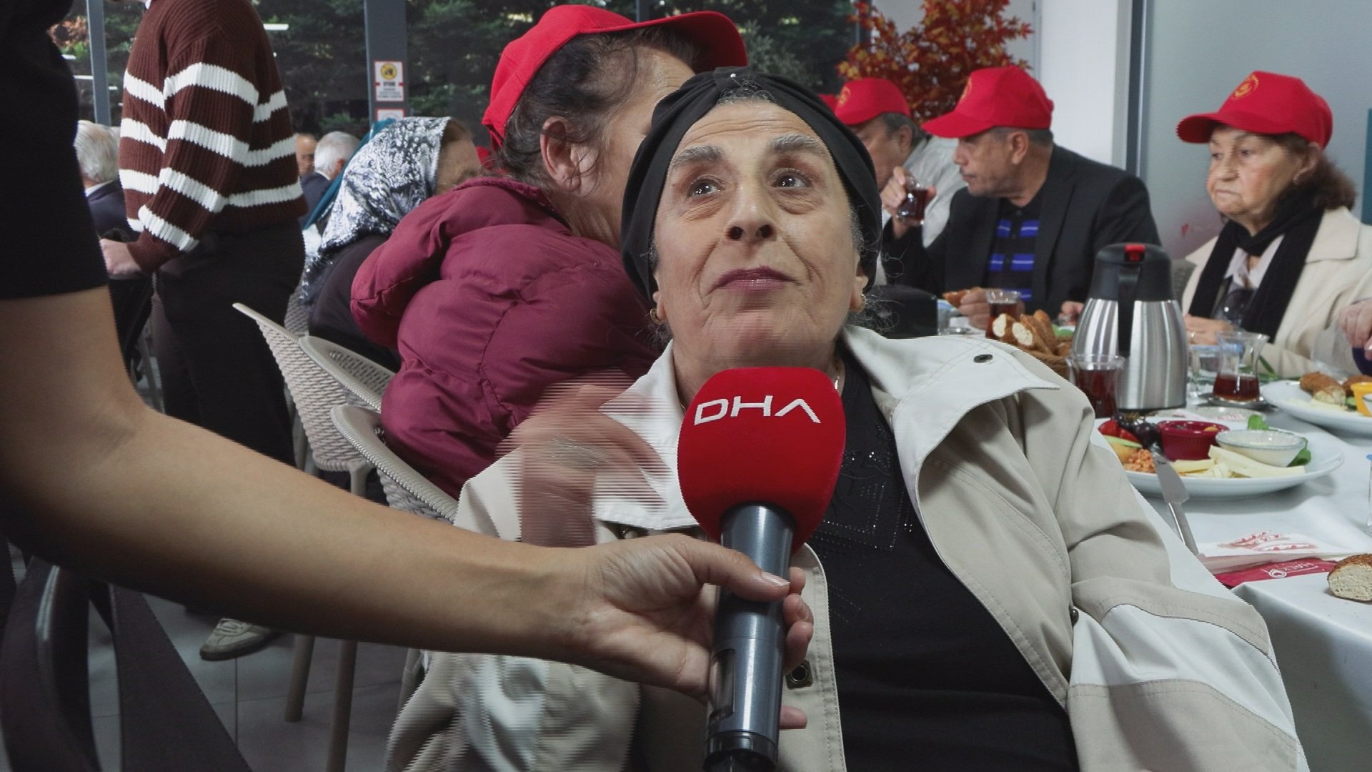 Dünya Yaşlılar Günü yürüyüşü