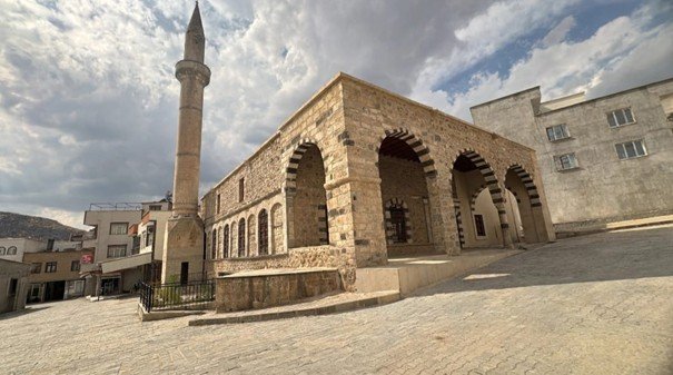 Bakan Ersoy Diyarbakır ve Bingöl’deki 6 cami 2 Ekim’de ibadete açılıyor