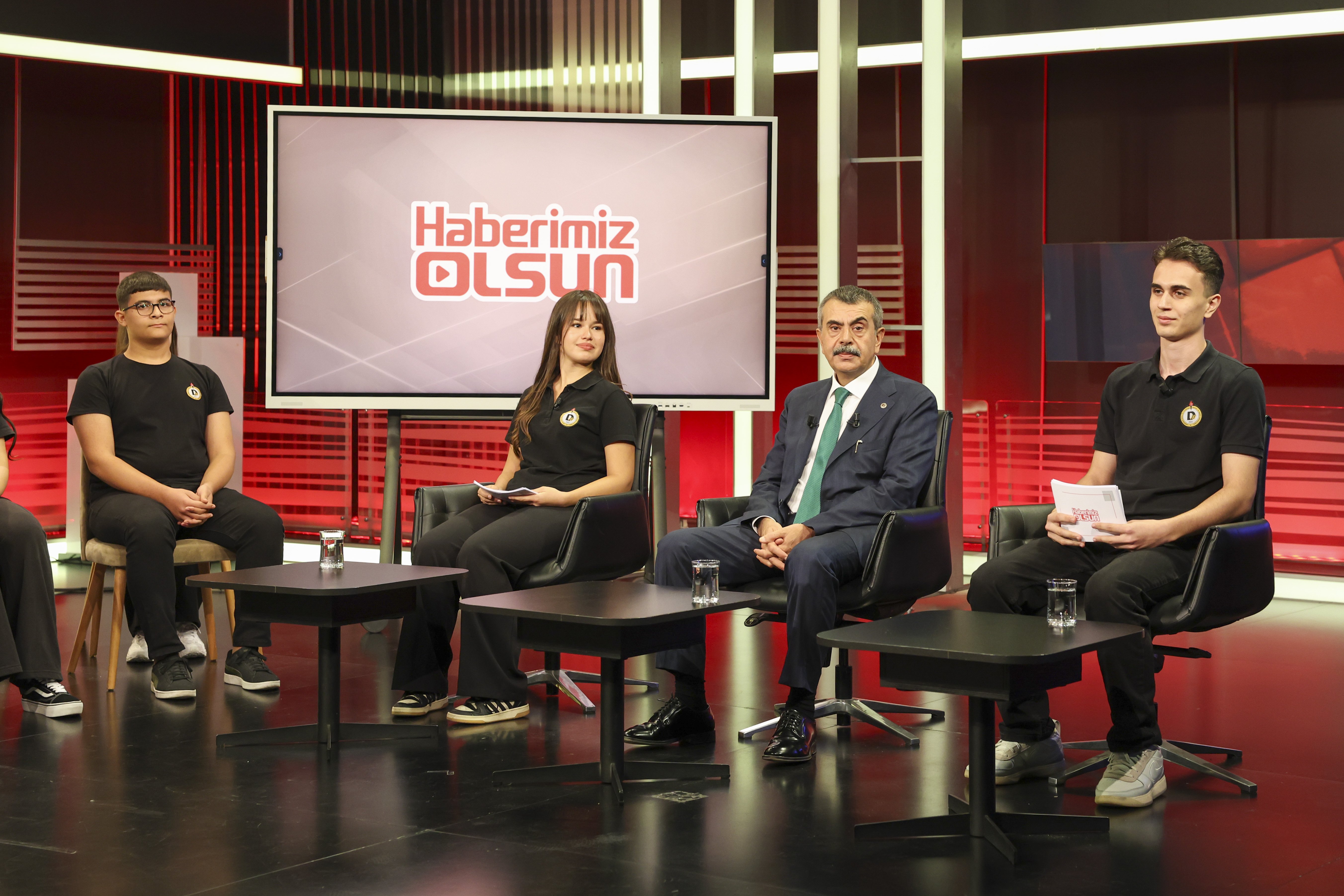 Bakan Tekin Demirören Medya ziyareti