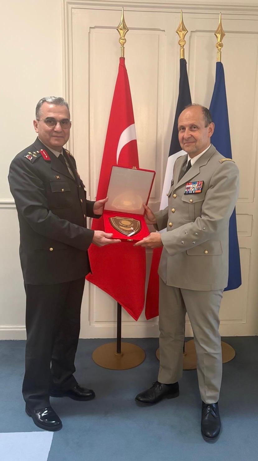 Türkiye ile Fransa arasında savunma iş birliği yol haritası imzalandı